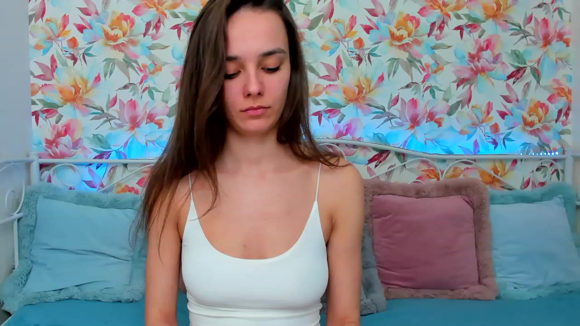 Gallery image thumbnail from AprilWong's myfreecams stream on, 01/27/2023, 19:31 image 16 of 20