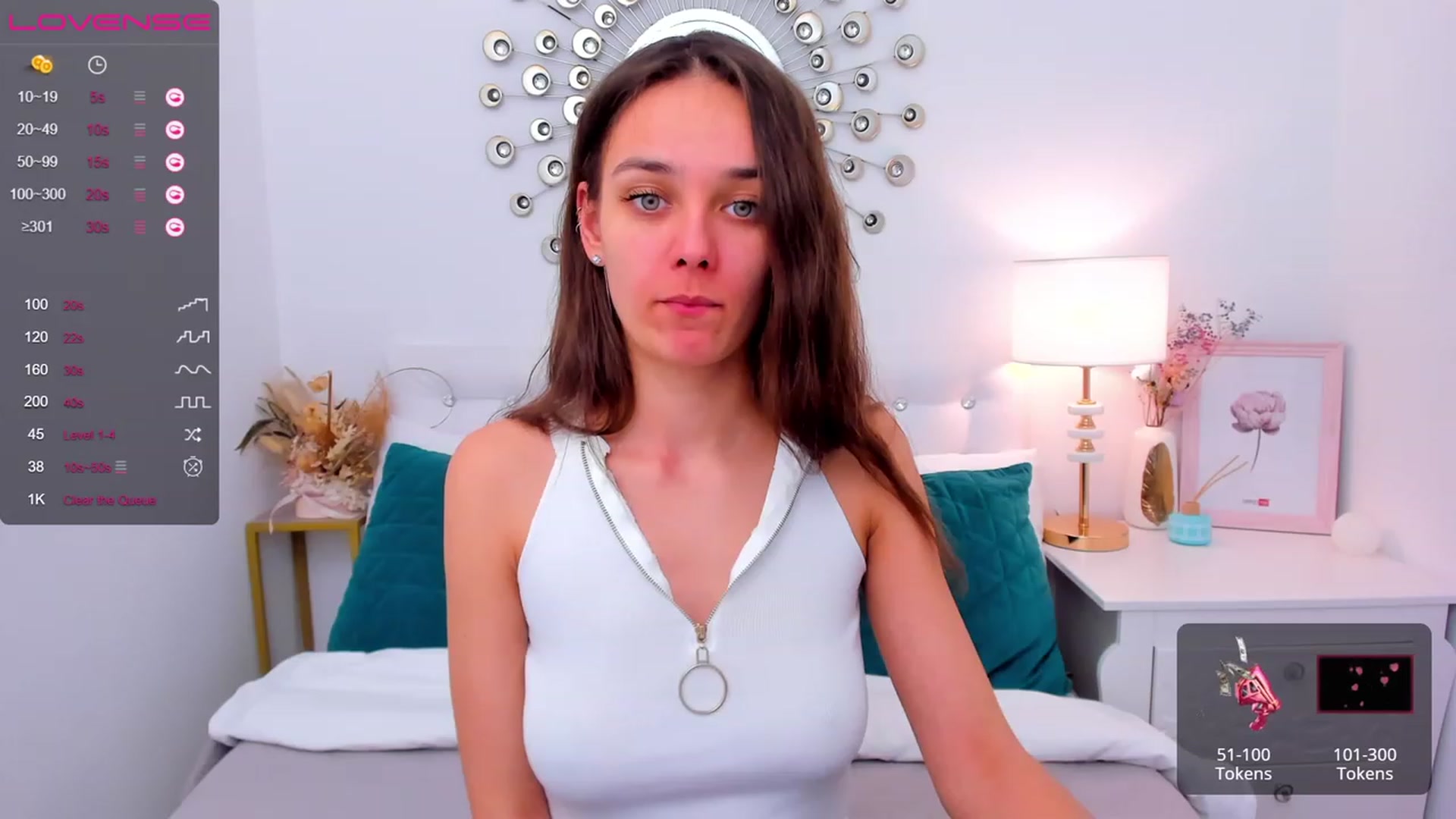 Gallery image thumbnail from AprilWong's myfreecams stream on, 01/29/2023, 13:58 image 10 of 20