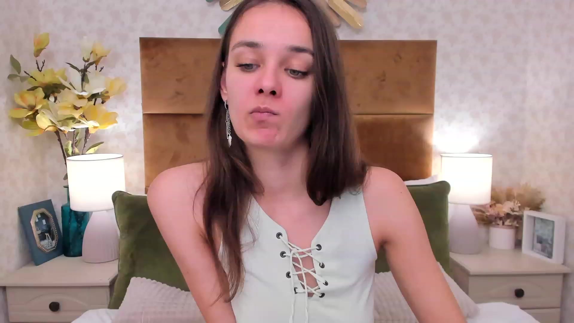 Gallery image thumbnail from AprilWong's myfreecams stream on, 01/31/2023, 19:19 image 5 of 20