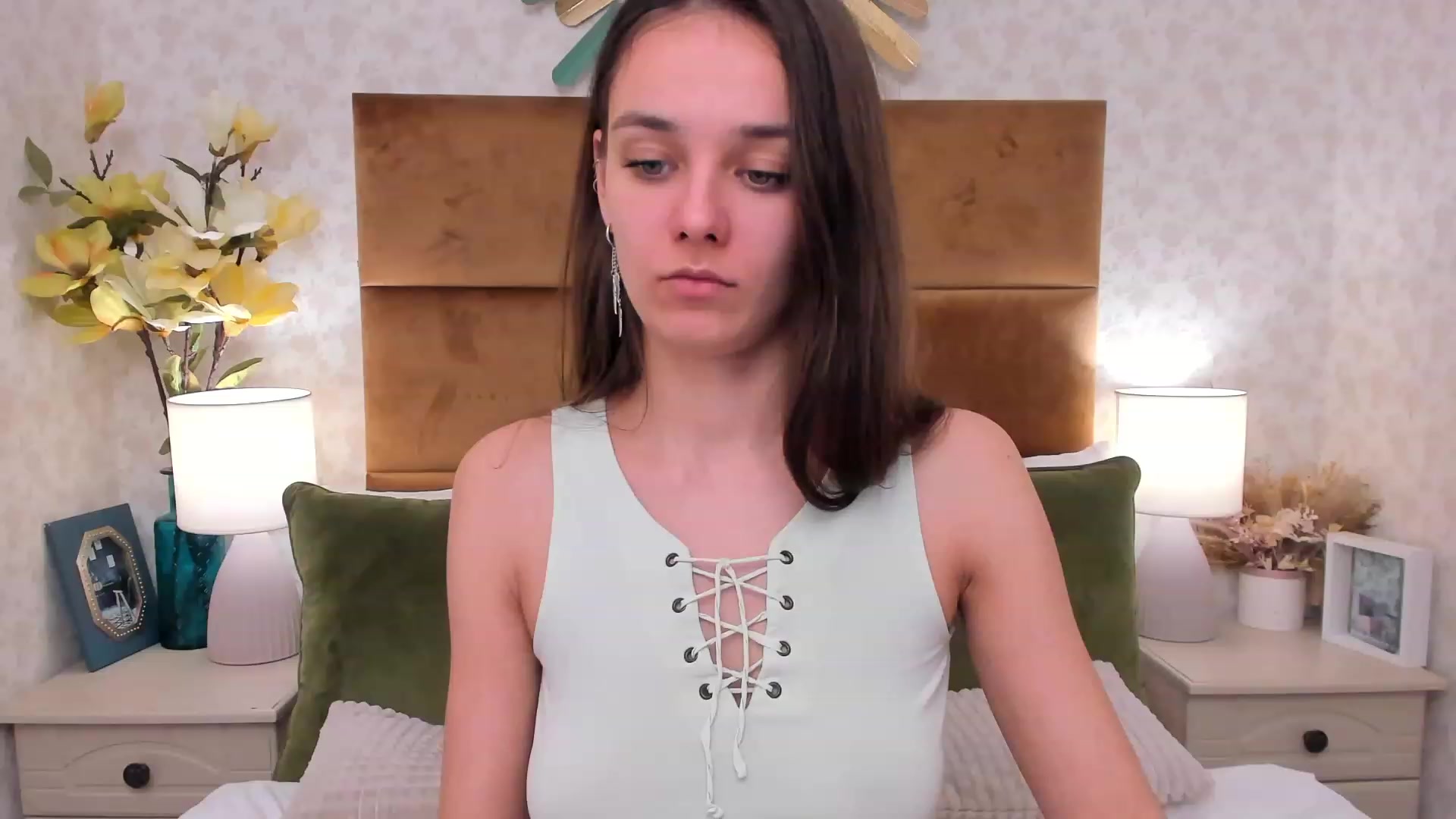 Gallery image thumbnail from AprilWong's myfreecams stream on, 01/31/2023, 19:19 image 7 of 20