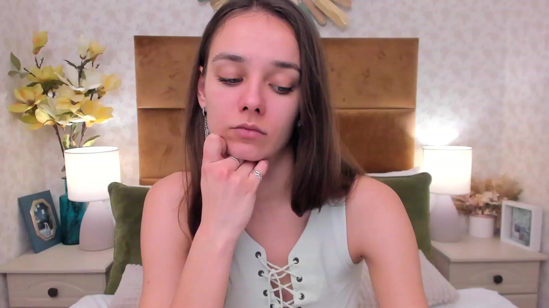Gallery image thumbnail from AprilWong's myfreecams stream on, 01/31/2023, 19:19 image 4 of 20