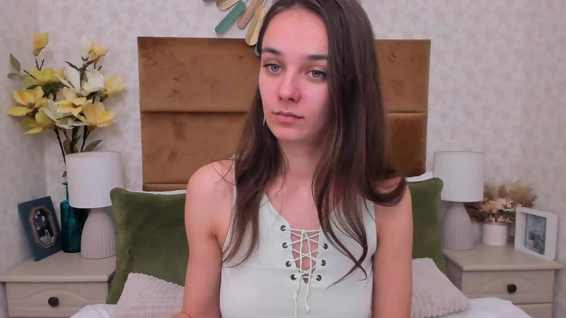 Gallery image thumbnail from AprilWong's myfreecams stream on, 01/31/2023, 19:19 image 12 of 20