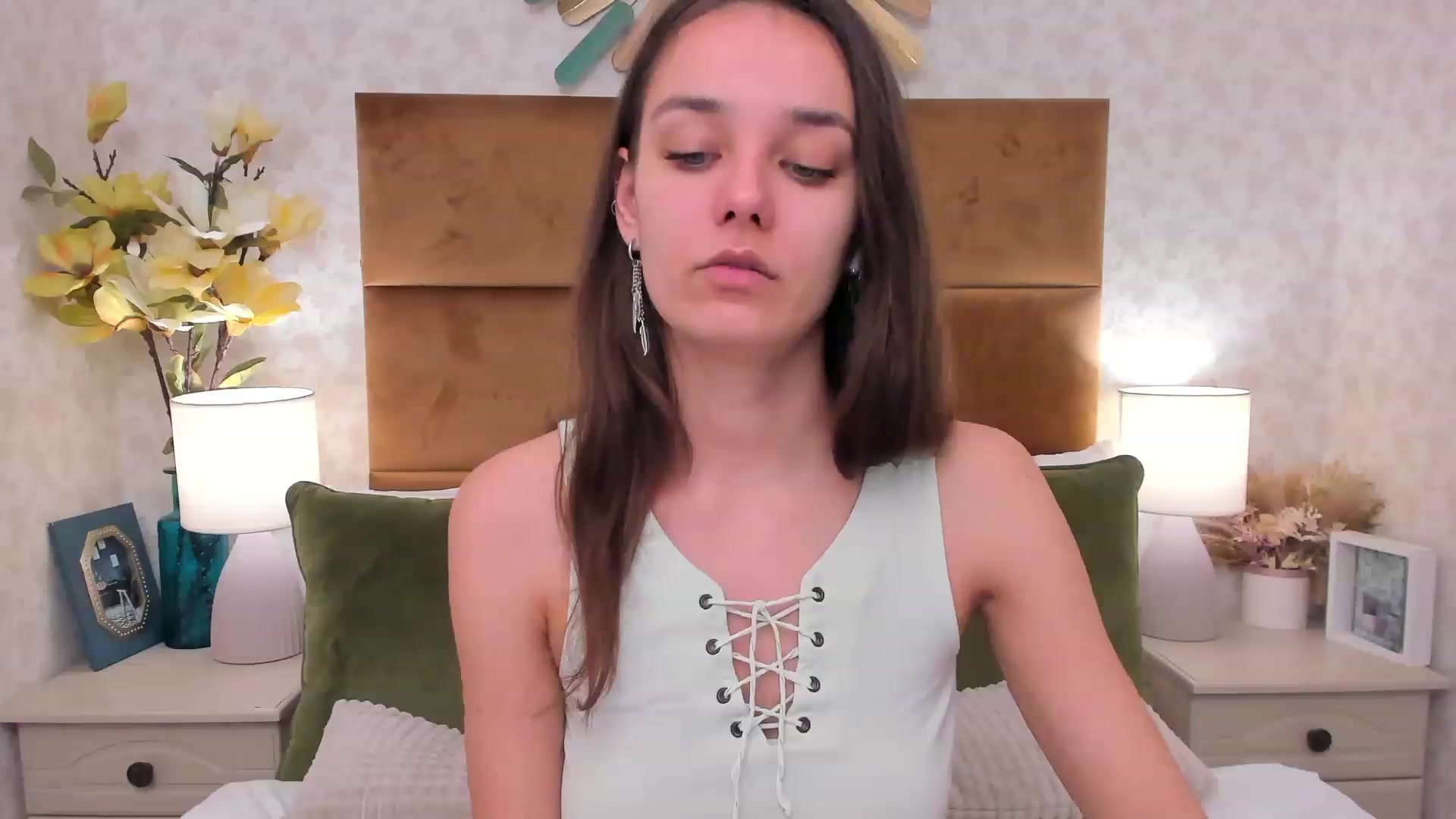 Gallery image thumbnail from AprilWong's myfreecams stream on, 01/31/2023, 19:19 image 3 of 20