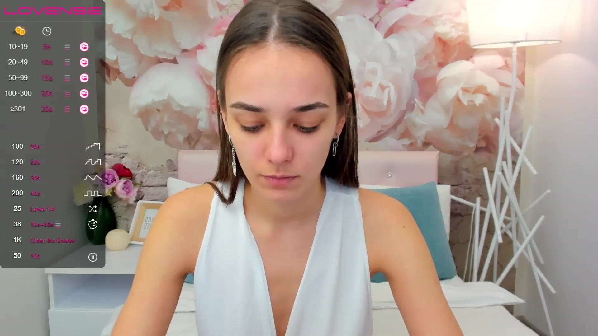 Gallery image thumbnail from AprilWong's myfreecams stream on, 02/10/2023, 14:01 image 4 of 20