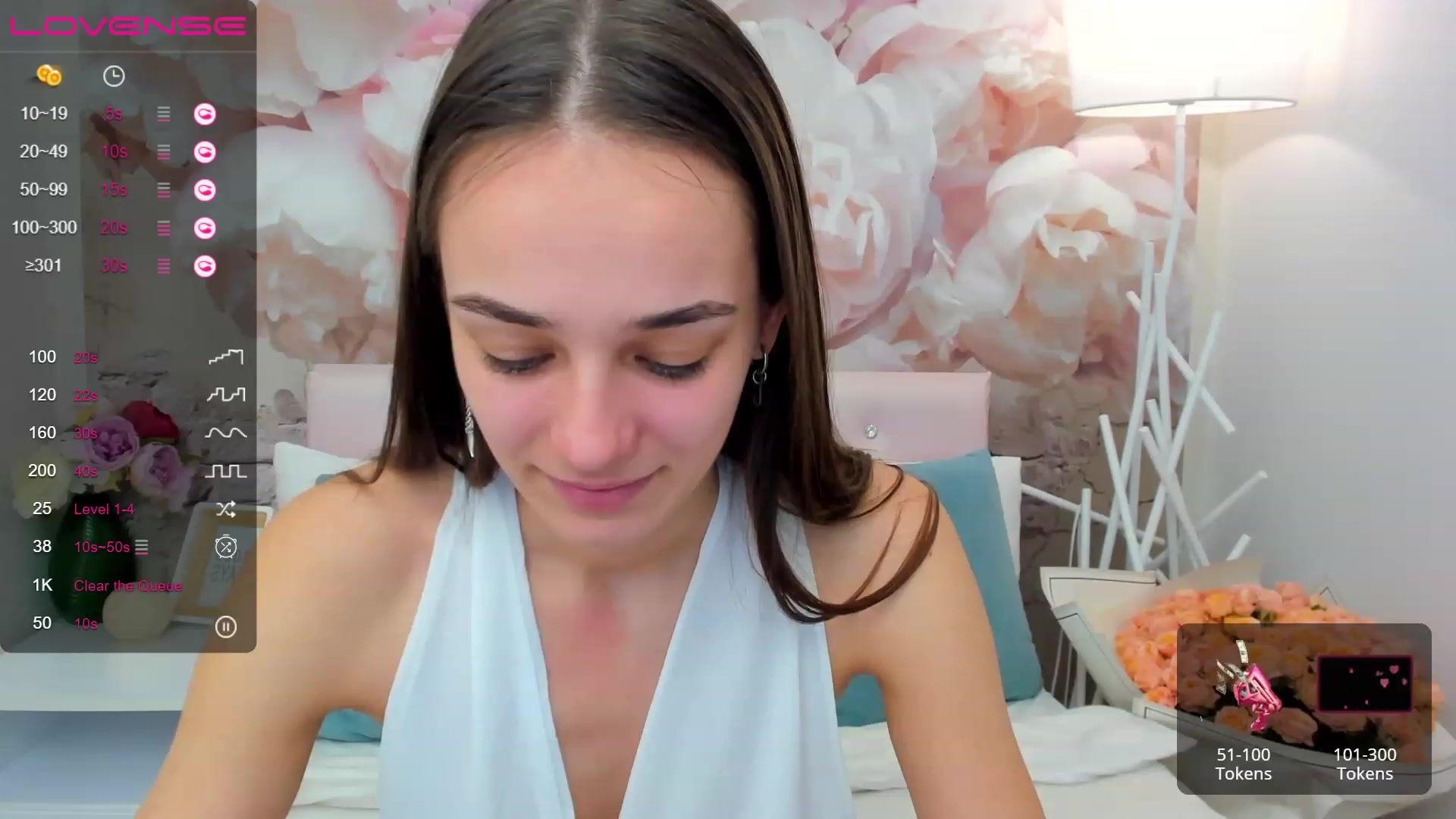 Gallery image thumbnail from AprilWong's myfreecams stream on, 02/10/2023, 18:21 image 3 of 20