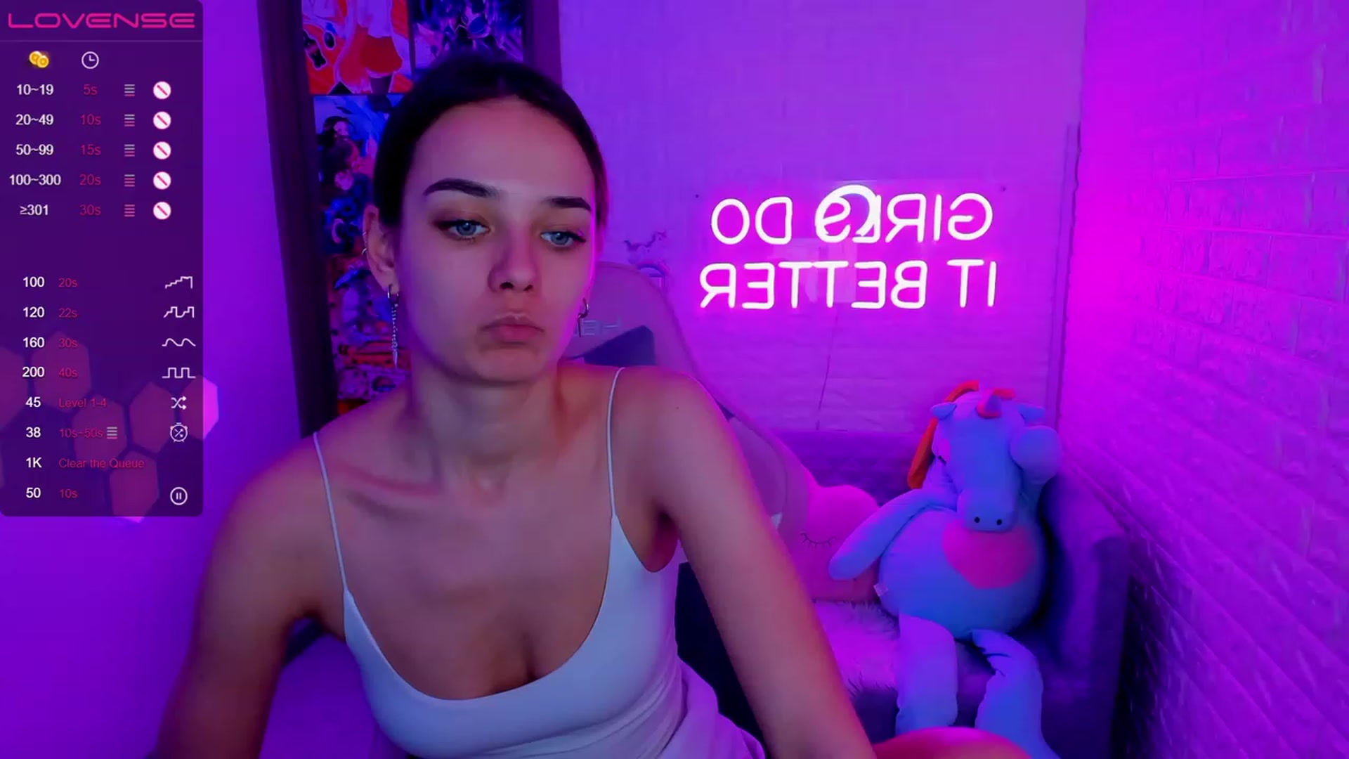 Gallery image thumbnail from AprilWong's myfreecams stream on, 02/14/2023, 18:39 image 7 of 20