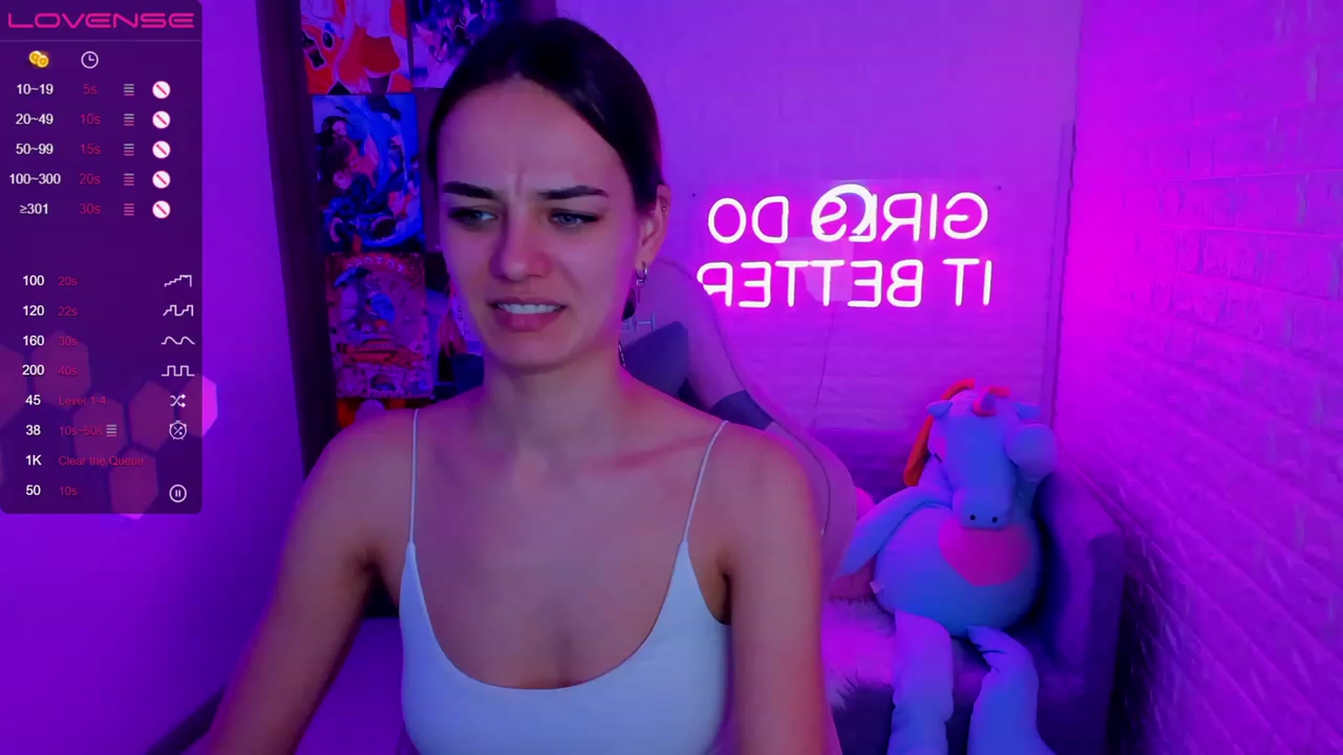 Gallery image thumbnail from AprilWong's myfreecams stream on, 02/14/2023, 18:39 image 4 of 20