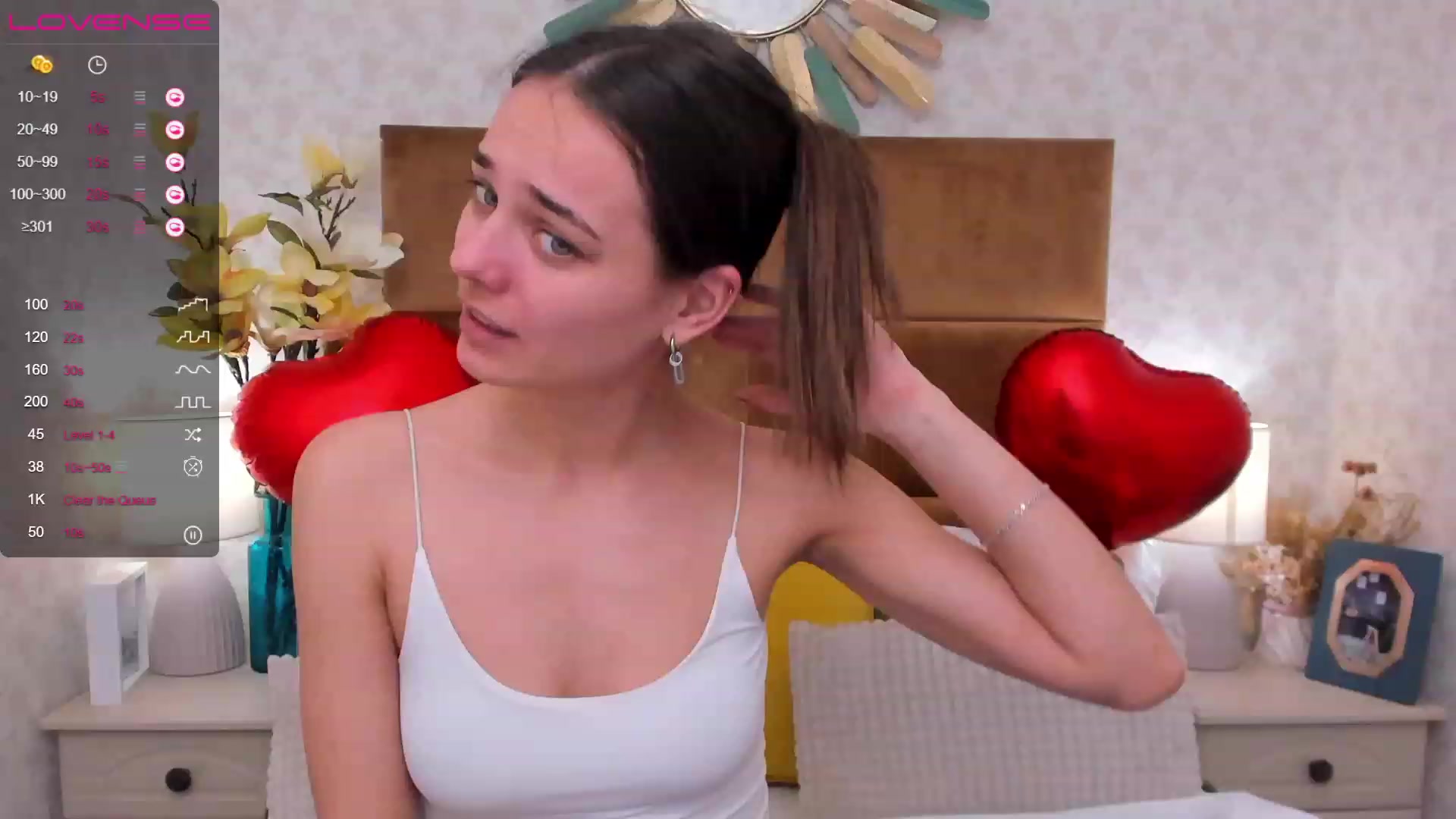 Gallery image thumbnail from AprilWong's myfreecams stream on, 02/15/2023, 17:15 image 9 of 20
