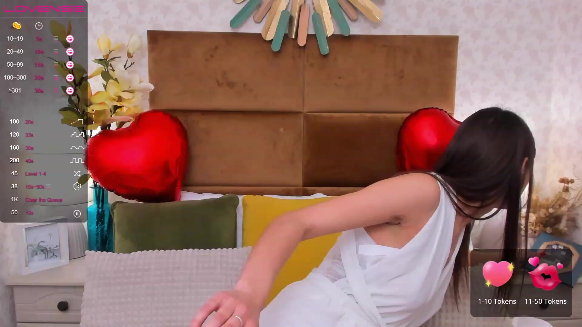 Gallery image thumbnail from AprilWong's myfreecams stream on, 02/17/2023, 13:38 image 10 of 20