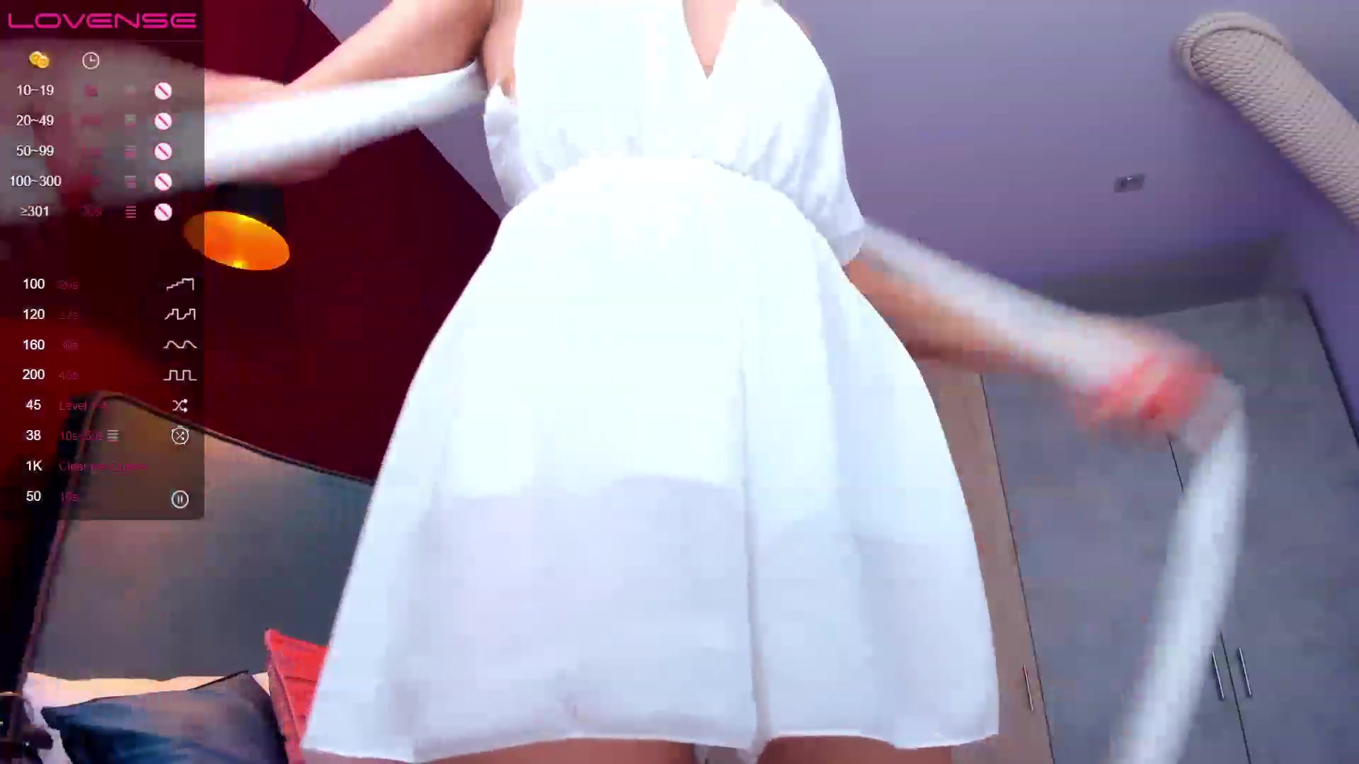 Gallery image thumbnail from AprilWong's myfreecams stream on, 02/18/2023, 17:40 image 9 of 20