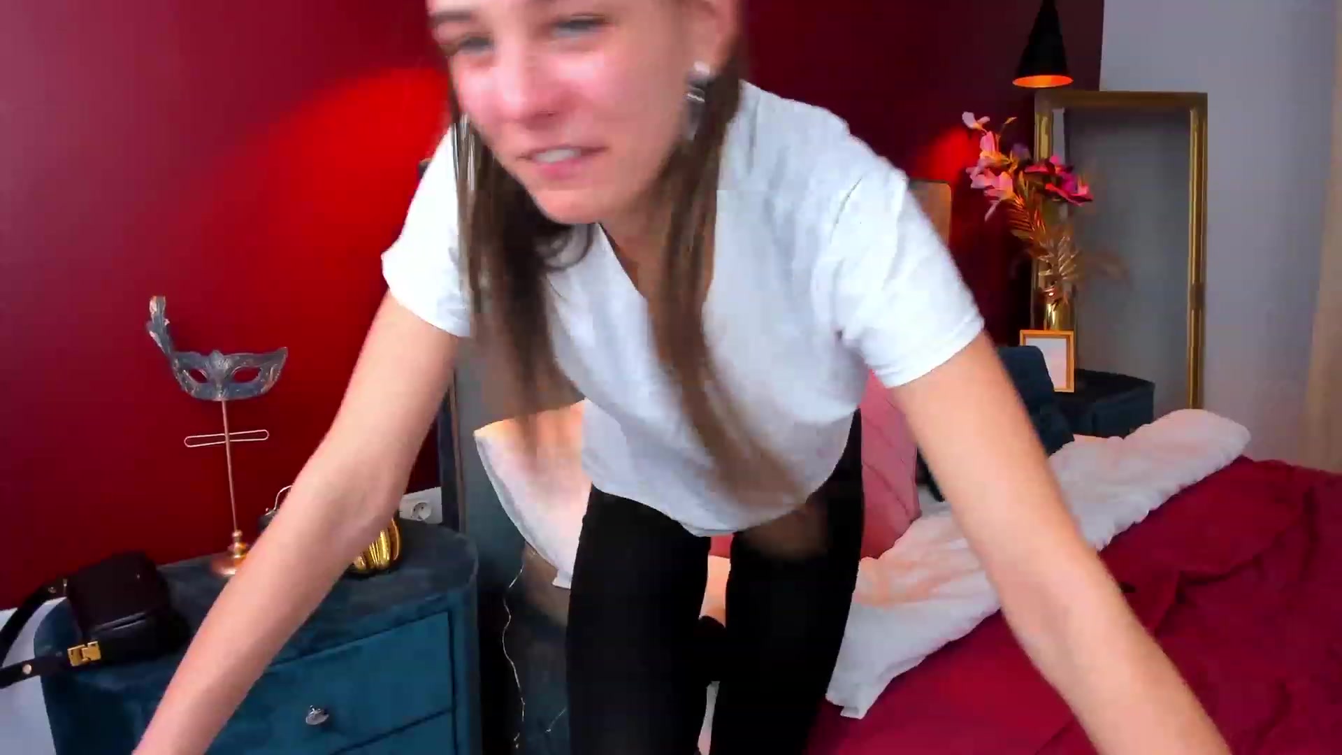 Gallery image thumbnail from AprilWong's myfreecams stream on, 02/26/2023, 19:31 image 19 of 20