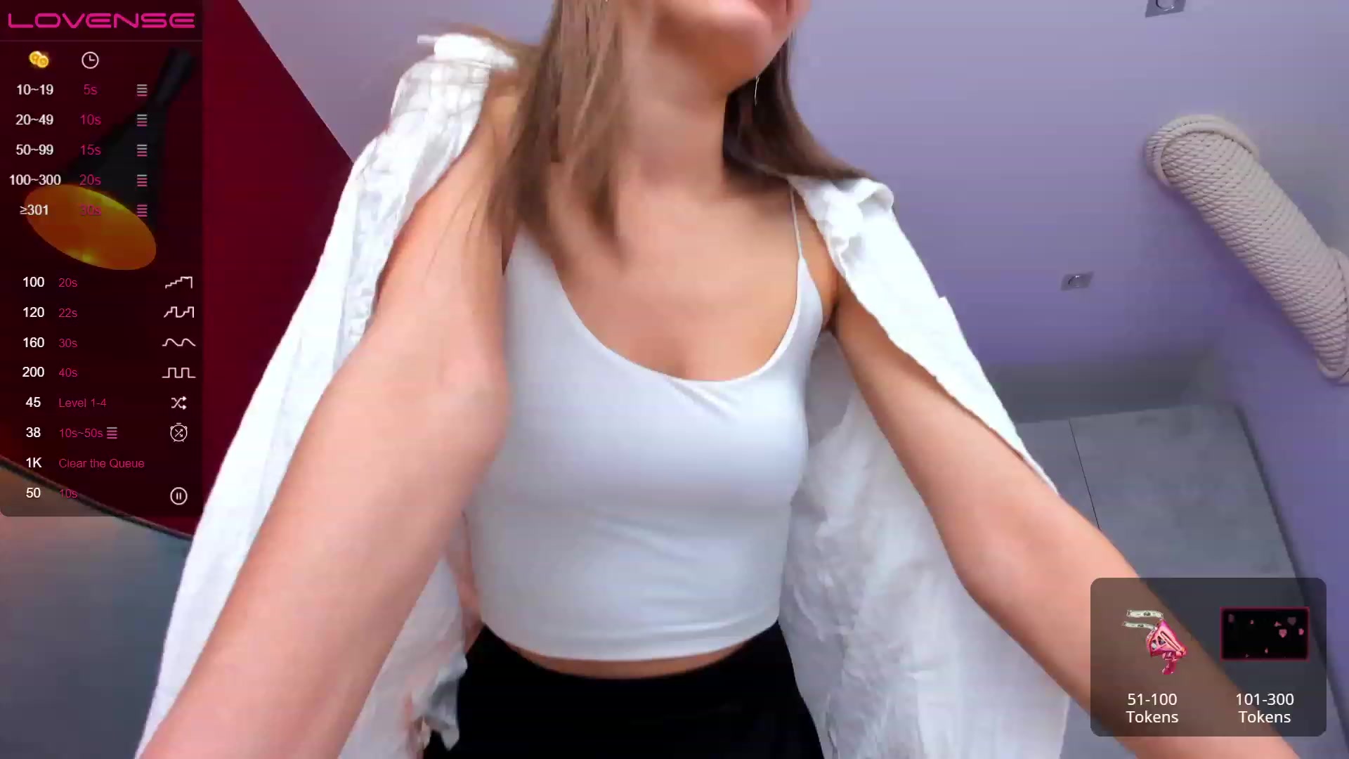 Gallery image thumbnail from AprilWong's myfreecams stream on, 03/01/2023, 18:00 image 10 of 20
