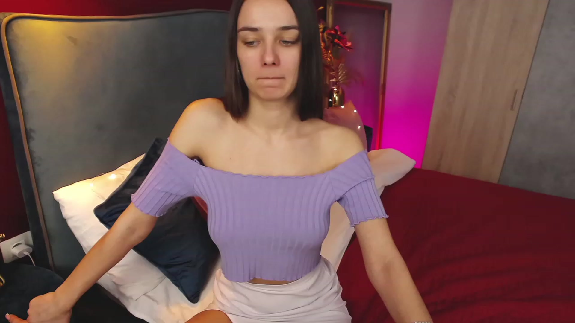 Gallery image thumbnail from AprilWong's myfreecams stream on, 03/18/2023, 17:09 image 13 of 20