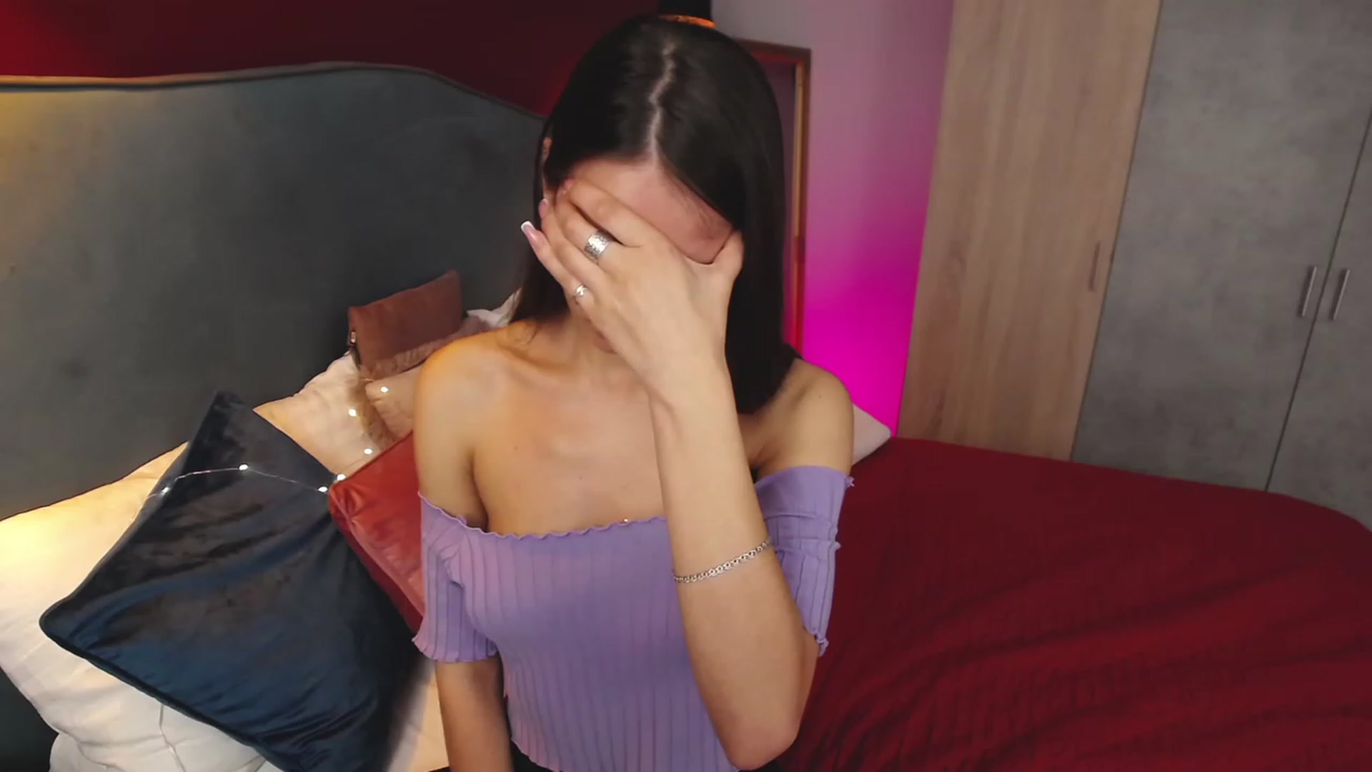 Gallery image thumbnail from AprilWong's myfreecams stream on, 03/18/2023, 18:38 image 18 of 20