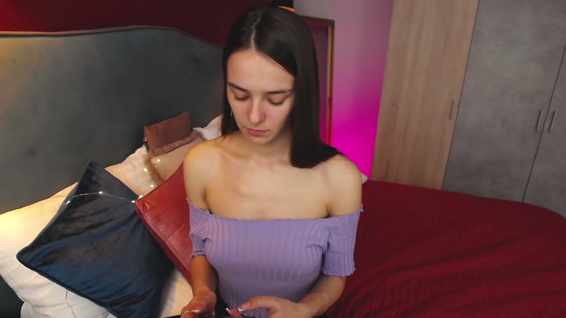 Gallery image thumbnail from AprilWong's myfreecams stream on, 03/18/2023, 18:38 image 16 of 20