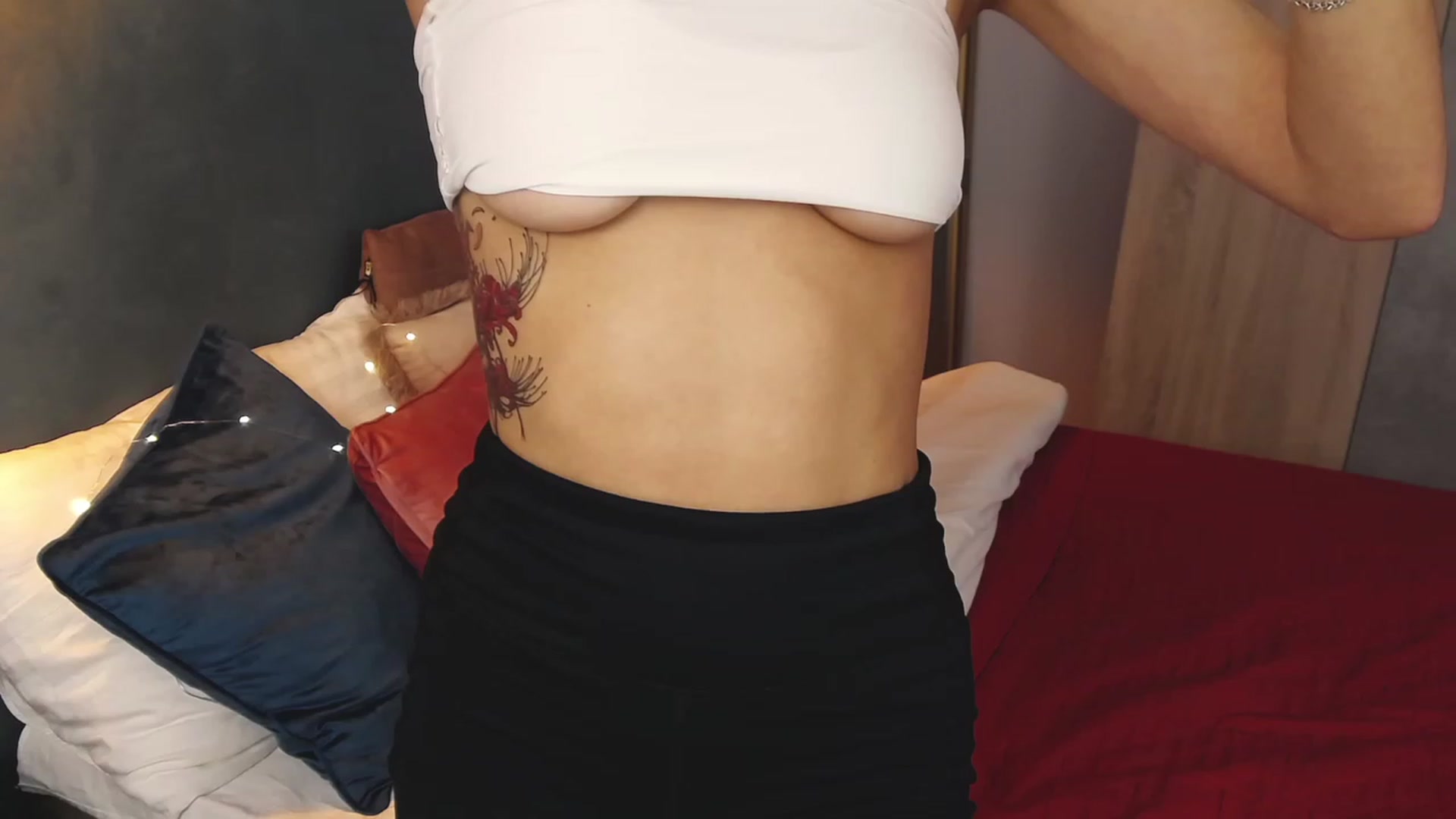 Gallery image thumbnail from AprilWong's myfreecams stream on, 03/18/2023, 19:41 image 17 of 20