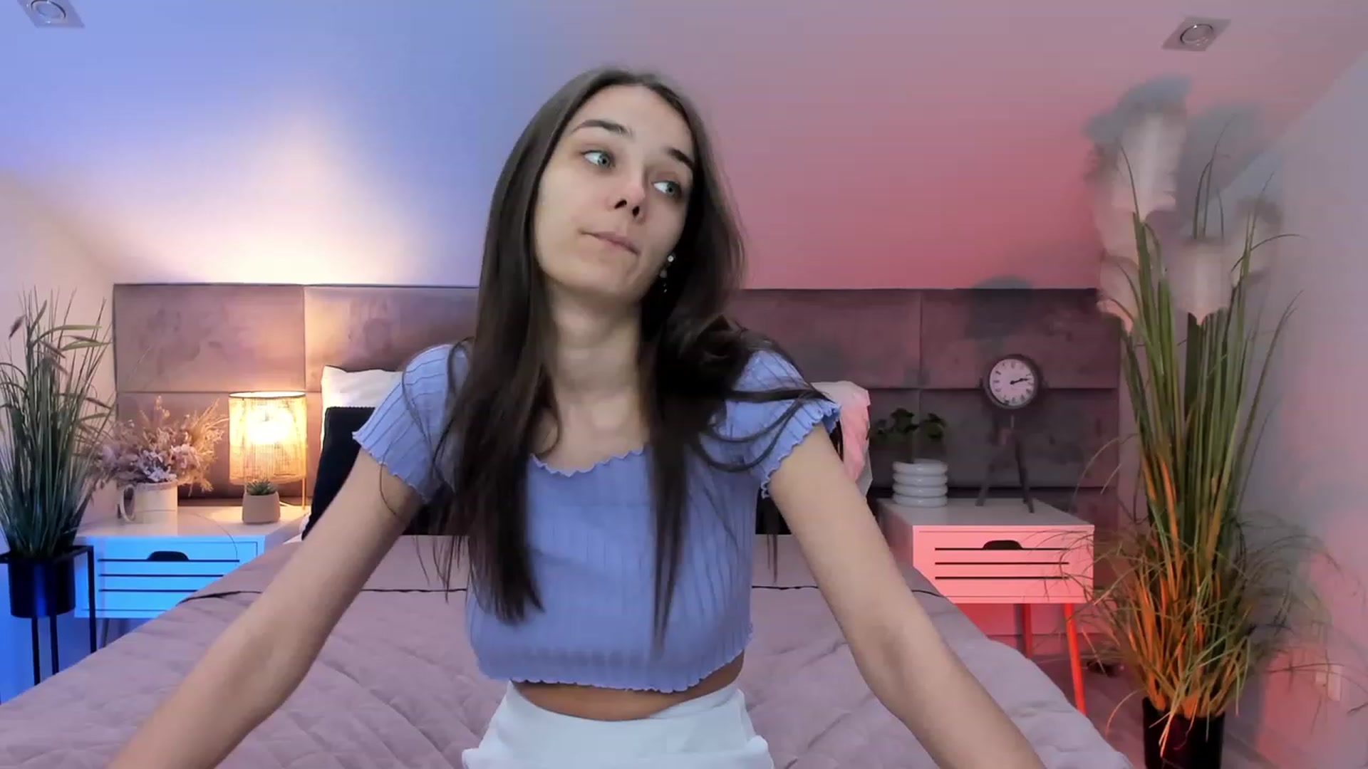 Gallery image thumbnail from AprilWong's myfreecams stream on, 03/29/2023, 11:40 image 11 of 20