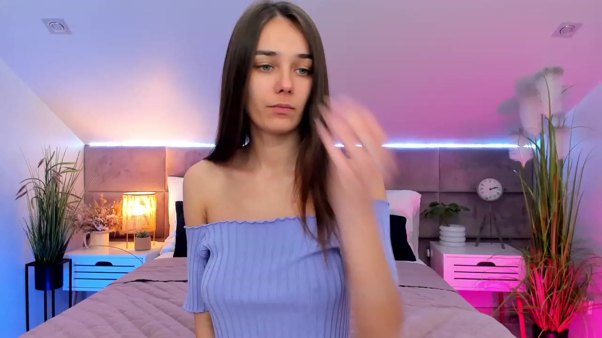 Gallery image thumbnail from AprilWong's myfreecams stream on, 03/29/2023, 13:00 image 5 of 20