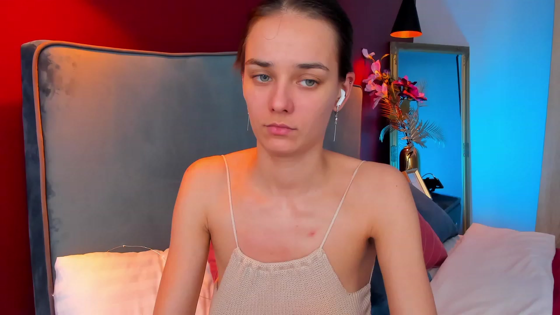 Gallery image thumbnail from AprilWong's myfreecams stream on, 04/01/2023, 18:48 image 4 of 20