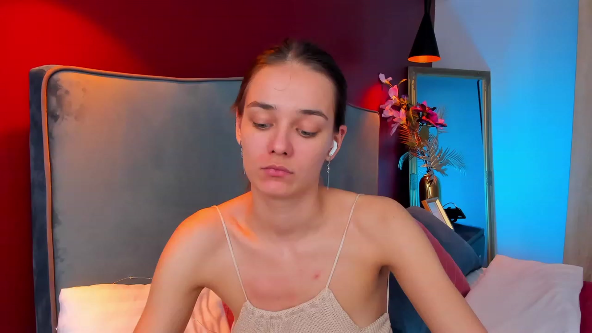 Gallery image thumbnail from AprilWong's myfreecams stream on, 04/01/2023, 18:48 image 2 of 20