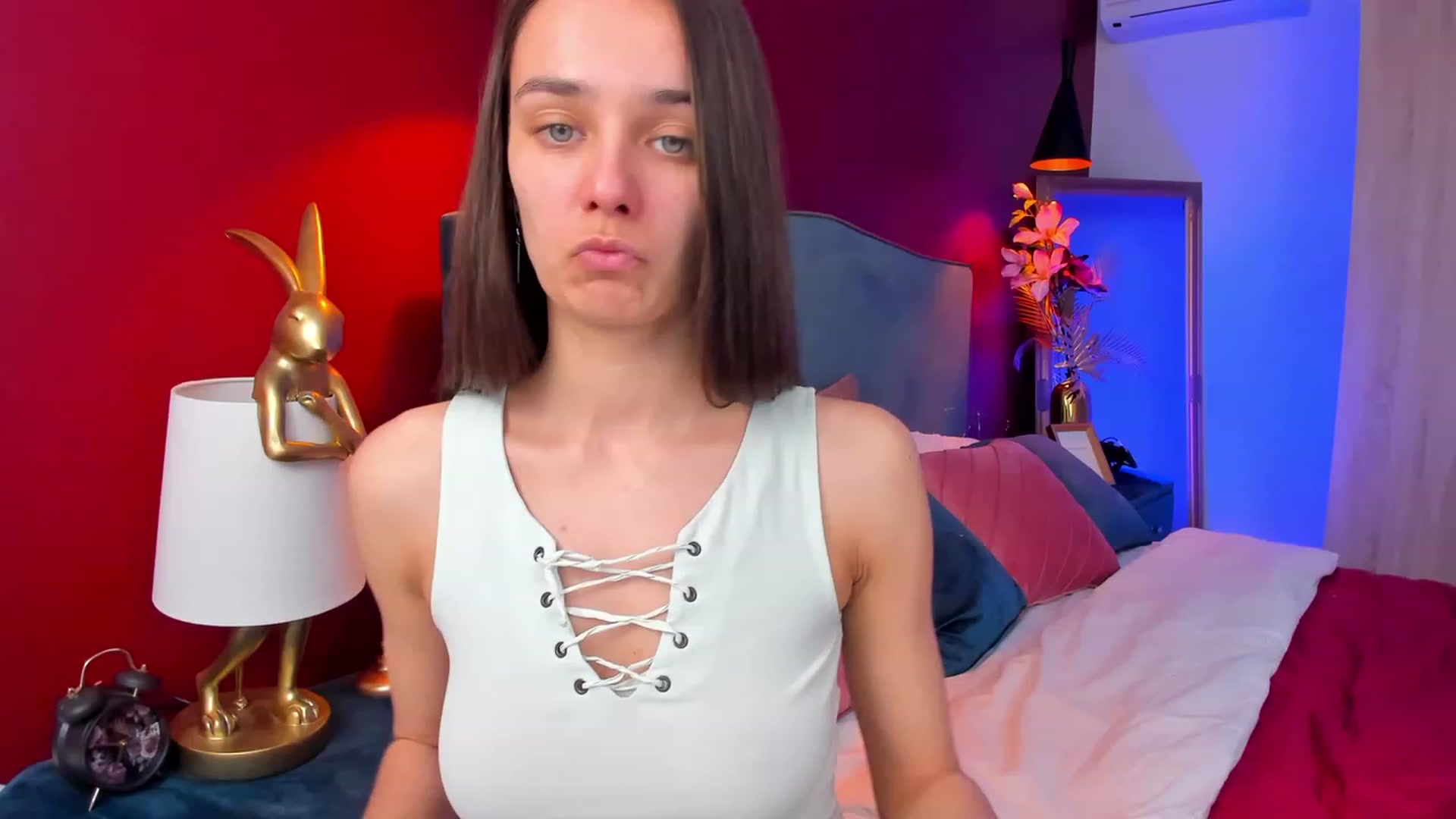 Gallery image thumbnail from AprilWong's myfreecams stream on, 04/05/2023, 12:33 image 7 of 20