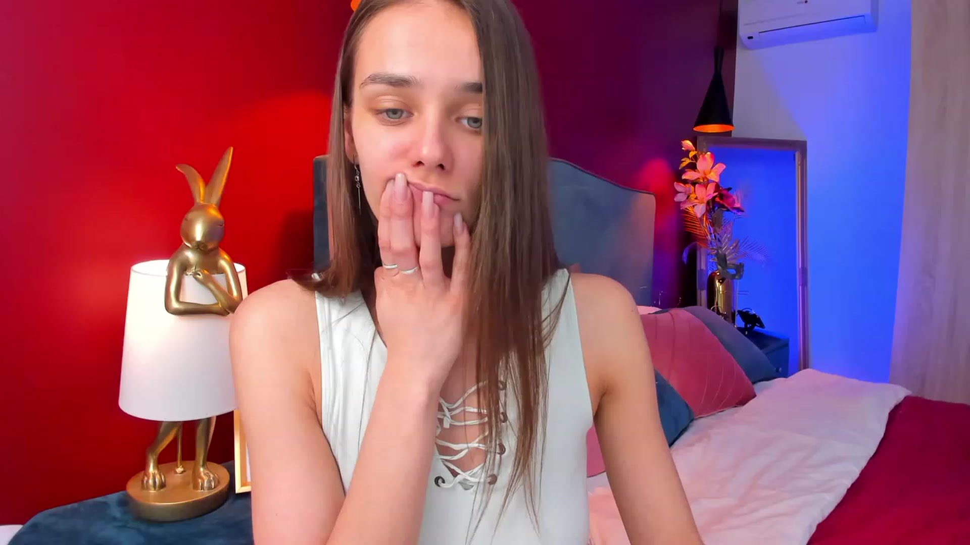 Gallery image thumbnail from AprilWong's myfreecams stream on, 04/05/2023, 13:49 image 16 of 20