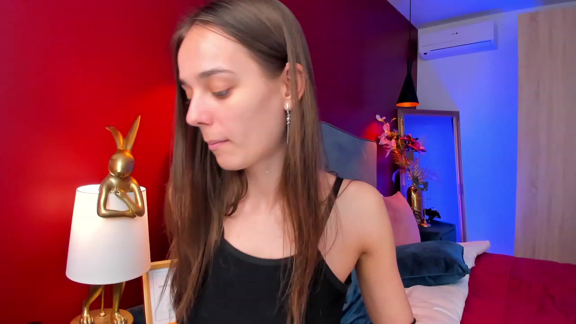 Gallery image thumbnail from AprilWong's myfreecams stream on, 04/07/2023, 11:59 image 13 of 20