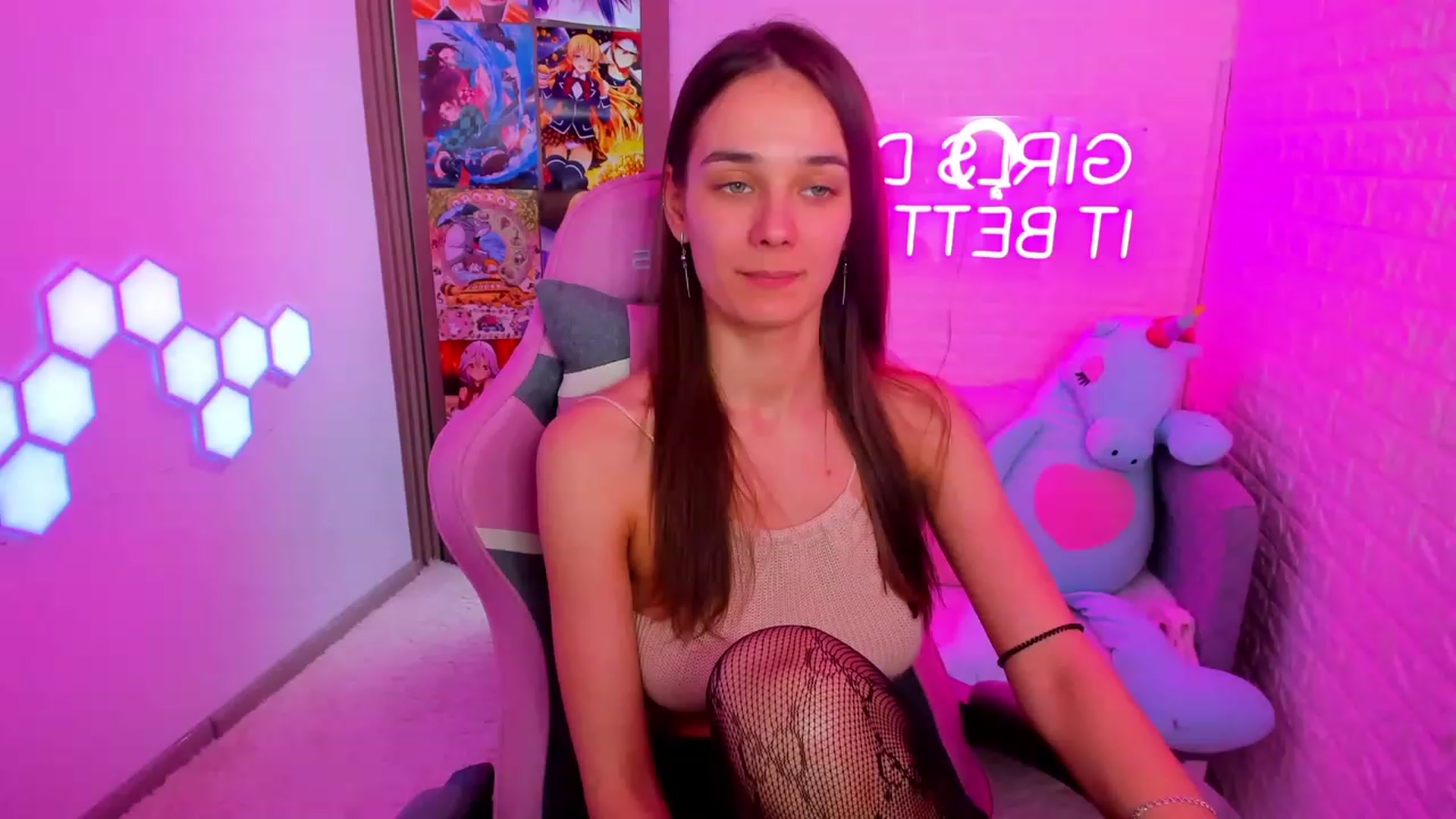 Gallery image thumbnail from AprilWong's myfreecams stream on, 04/09/2023, 19:00 image 9 of 20