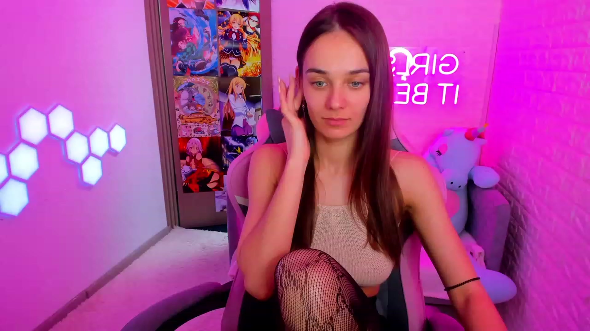Gallery image thumbnail from AprilWong's myfreecams stream on, 04/09/2023, 19:00 image 2 of 20