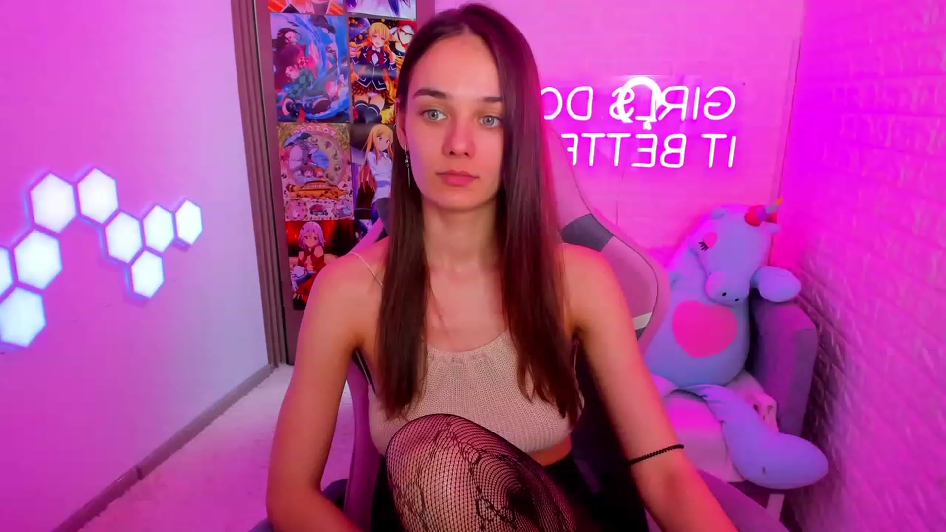 Gallery image thumbnail from AprilWong's myfreecams stream on, 04/09/2023, 19:00 image 5 of 20
