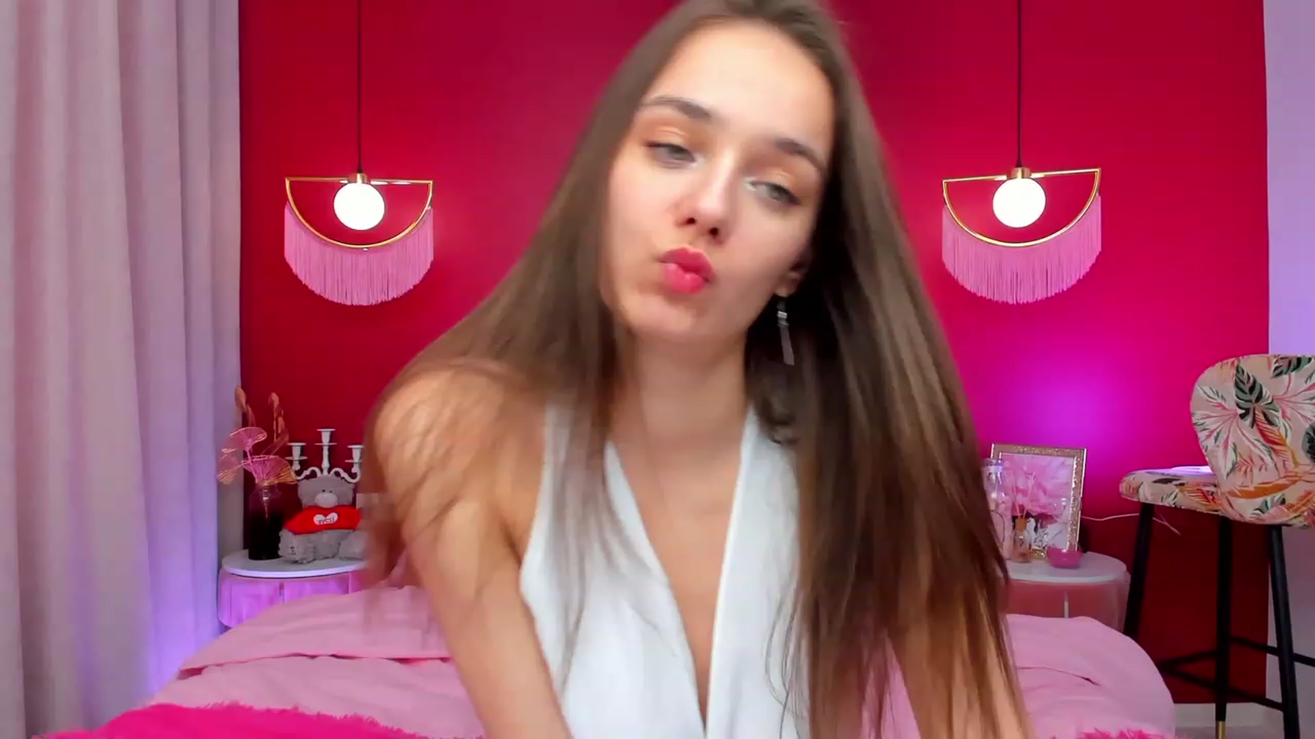 Gallery image thumbnail from AprilWong's myfreecams stream on, 04/12/2023, 11:51 image 20 of 20