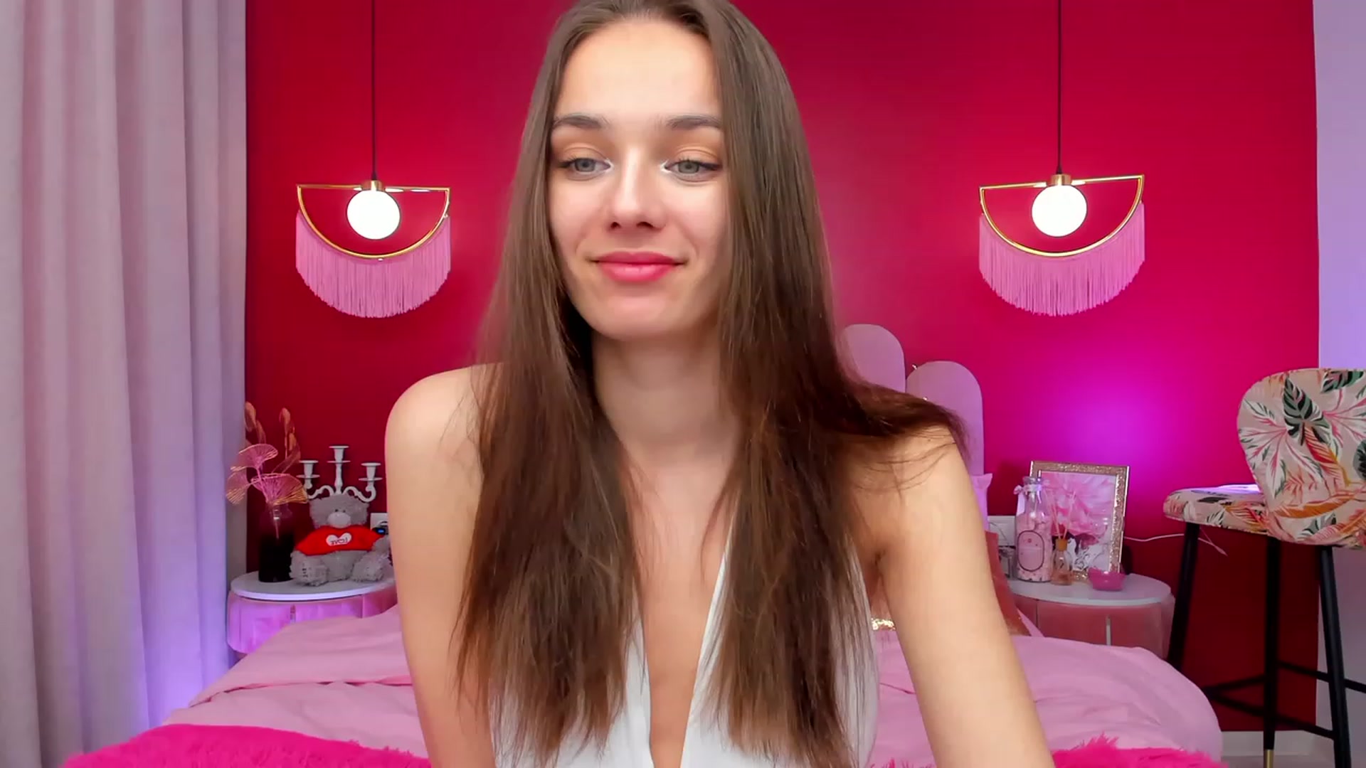 Gallery image thumbnail from AprilWong's myfreecams stream on, 04/12/2023, 13:39 image 4 of 20