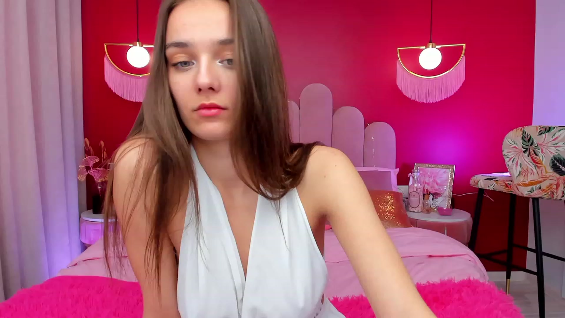 Gallery image thumbnail from AprilWong's myfreecams stream on, 04/12/2023, 13:39 image 13 of 20