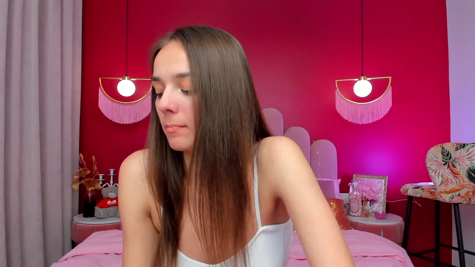 Gallery image thumbnail from AprilWong's myfreecams stream on, 04/12/2023, 15:38 image 9 of 20