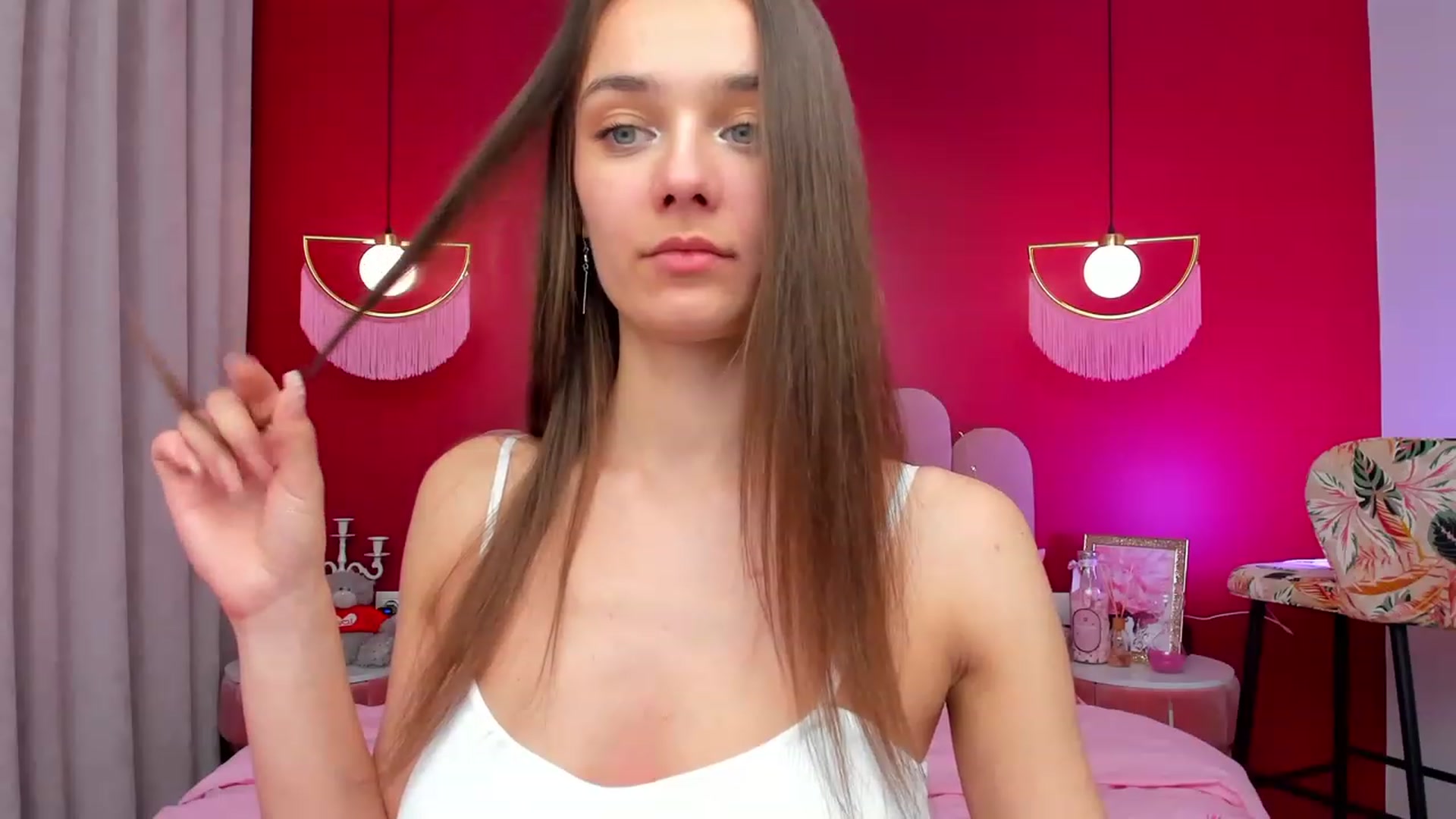 Gallery image thumbnail from AprilWong's myfreecams stream on, 04/12/2023, 15:38 image 7 of 20