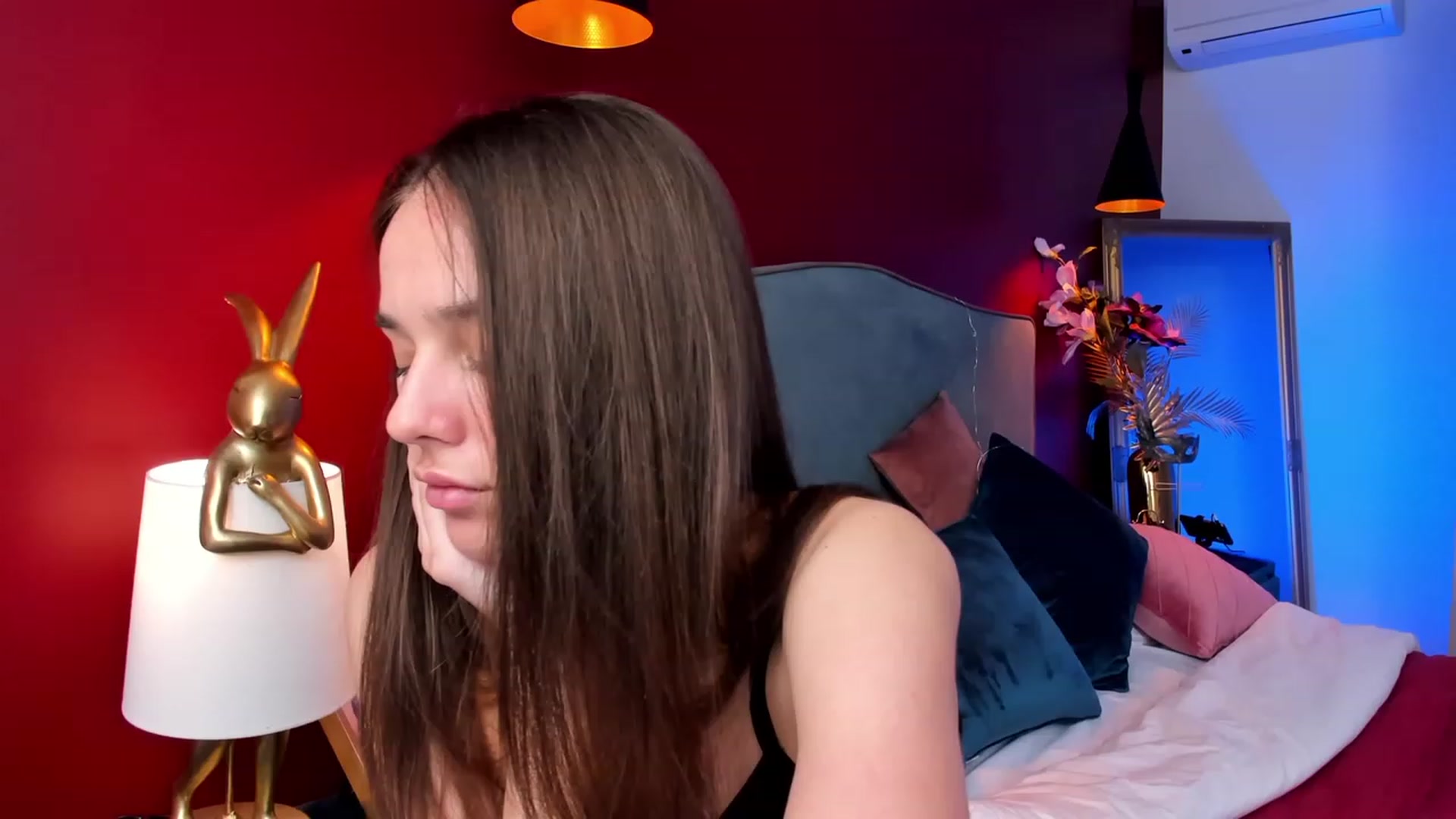 Gallery image thumbnail from AprilWong's myfreecams stream on, 04/16/2023, 11:01 image 16 of 20