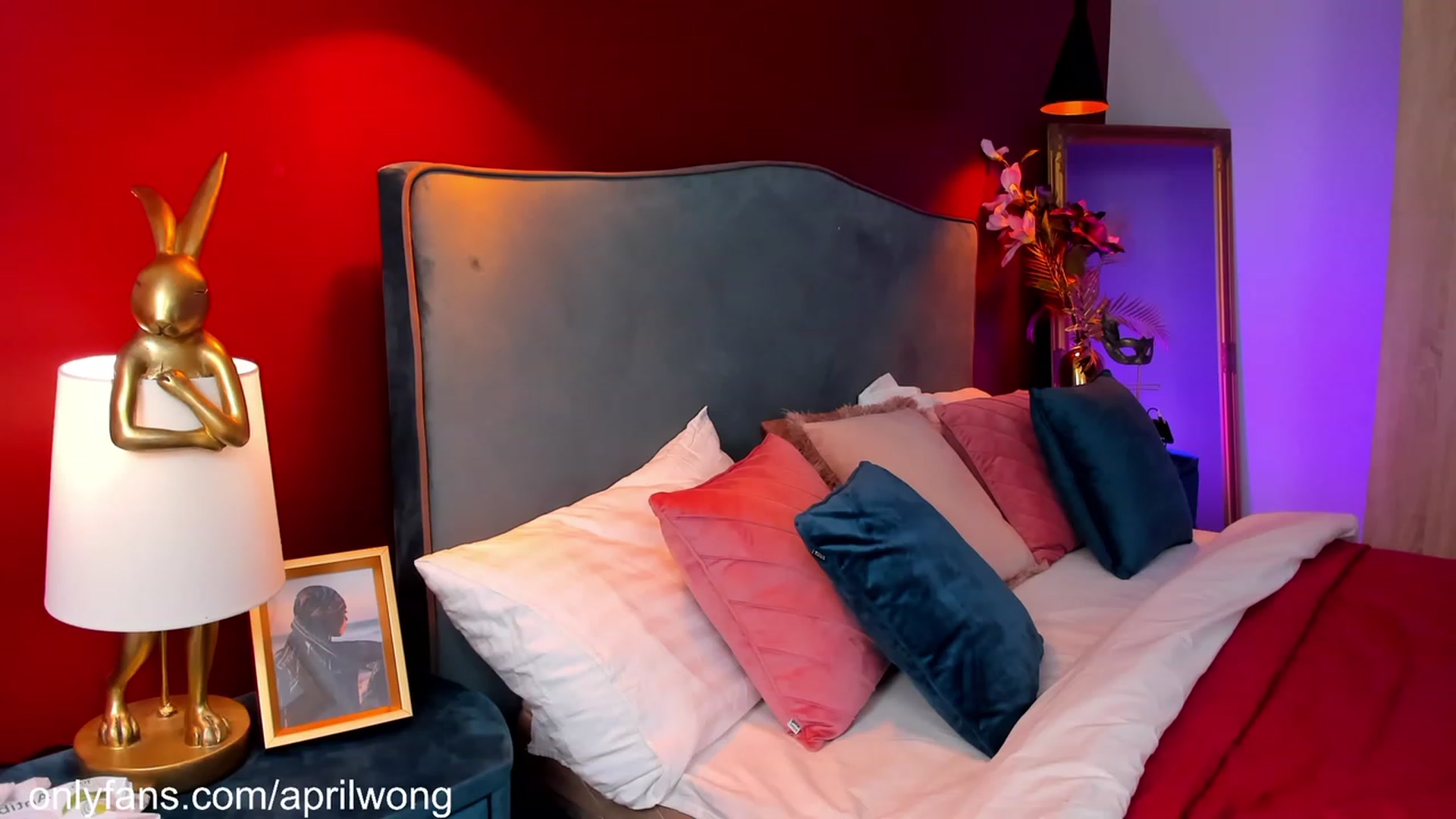 Gallery image thumbnail from AprilWong's myfreecams stream on, 05/19/2023, 17:49 image 4 of 20