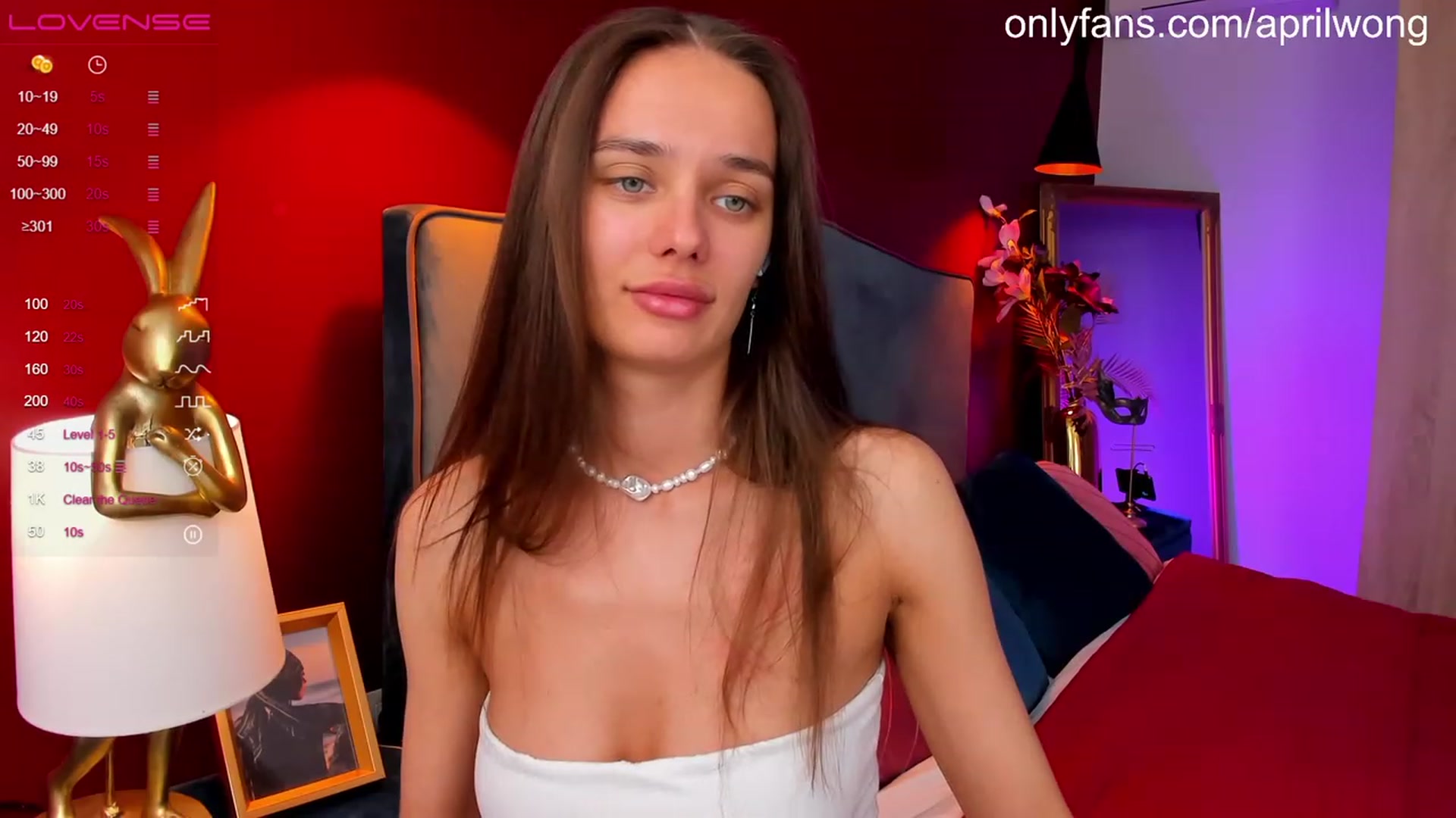 Gallery image thumbnail from AprilWong's myfreecams stream on, 05/30/2023, 16:30 image 17 of 20