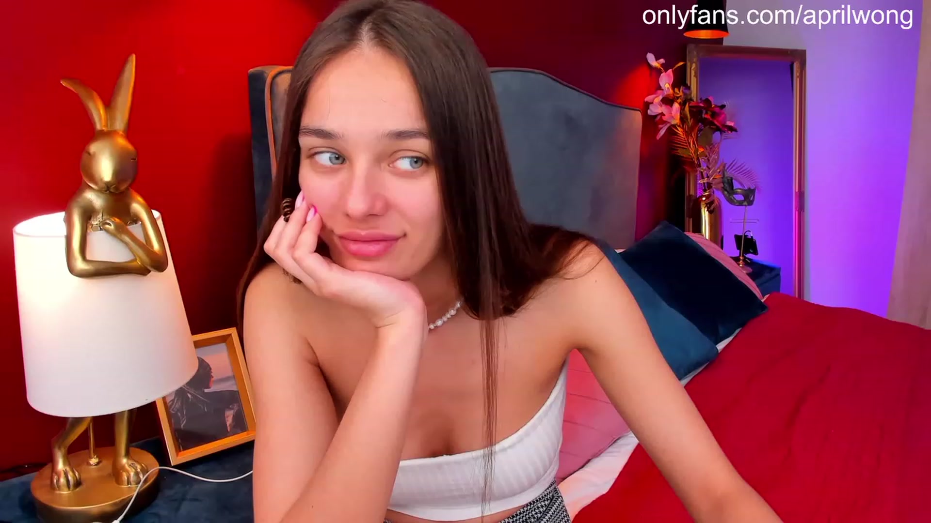 Gallery image thumbnail from AprilWong's myfreecams stream on, 05/31/2023, 09:09 image 4 of 20