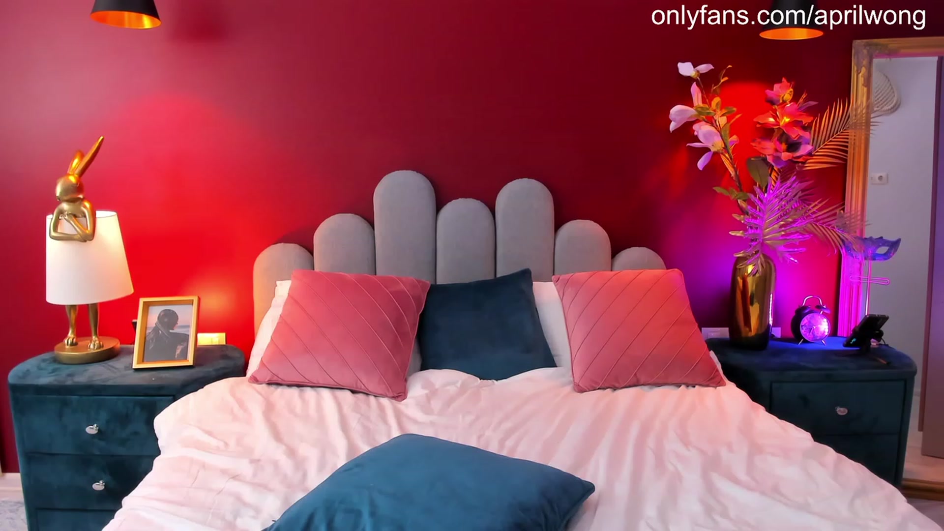 Gallery image thumbnail from AprilWong's myfreecams stream on, 06/14/2023, 18:38 image 4 of 20