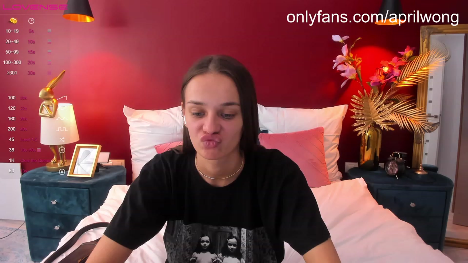 Gallery image thumbnail from AprilWong's myfreecams stream on, 06/30/2023, 18:54 image 17 of 20