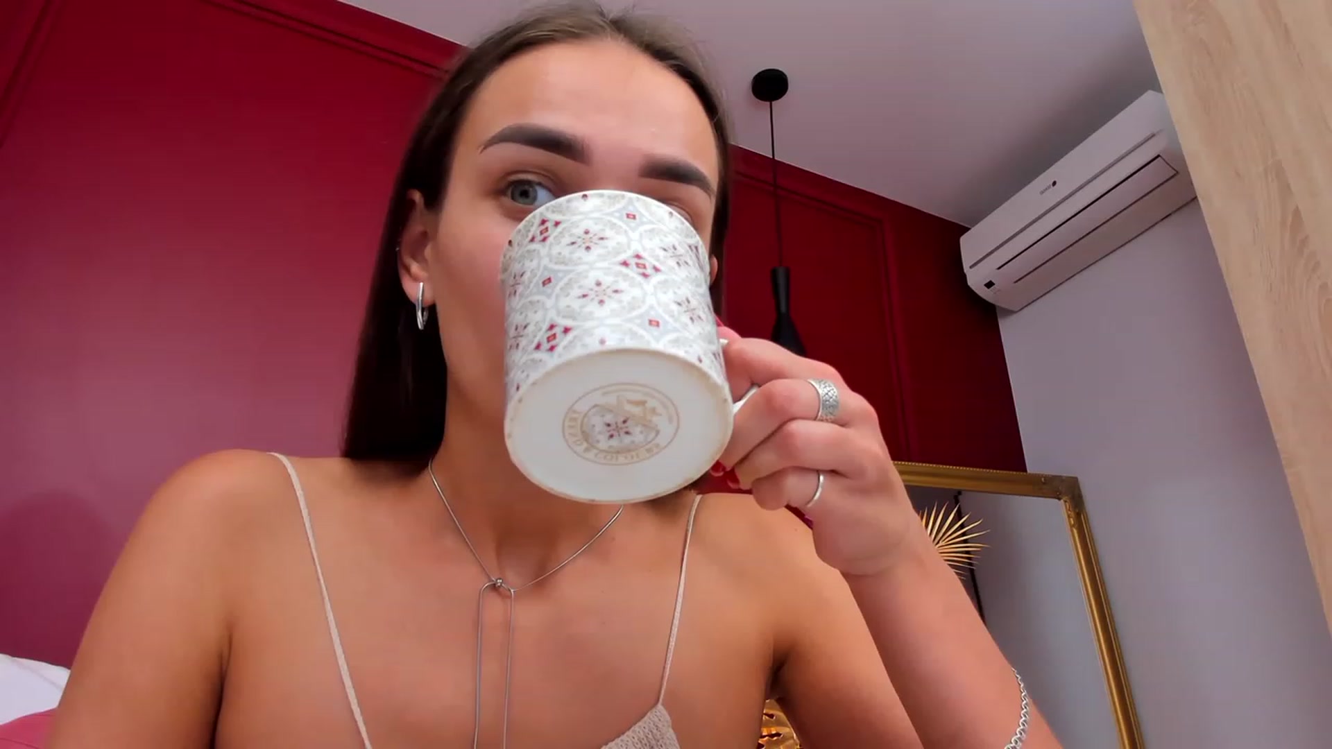 Gallery image thumbnail from AprilWong's myfreecams stream on, 09/30/2023, 16:05 image 4 of 20