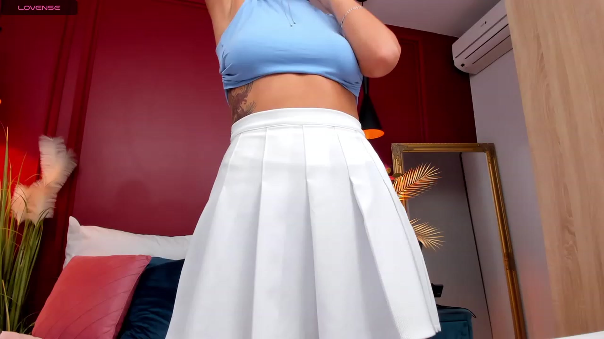 Gallery image thumbnail from AprilWong's myfreecams stream on, 10/12/2023, 17:46 image 18 of 20