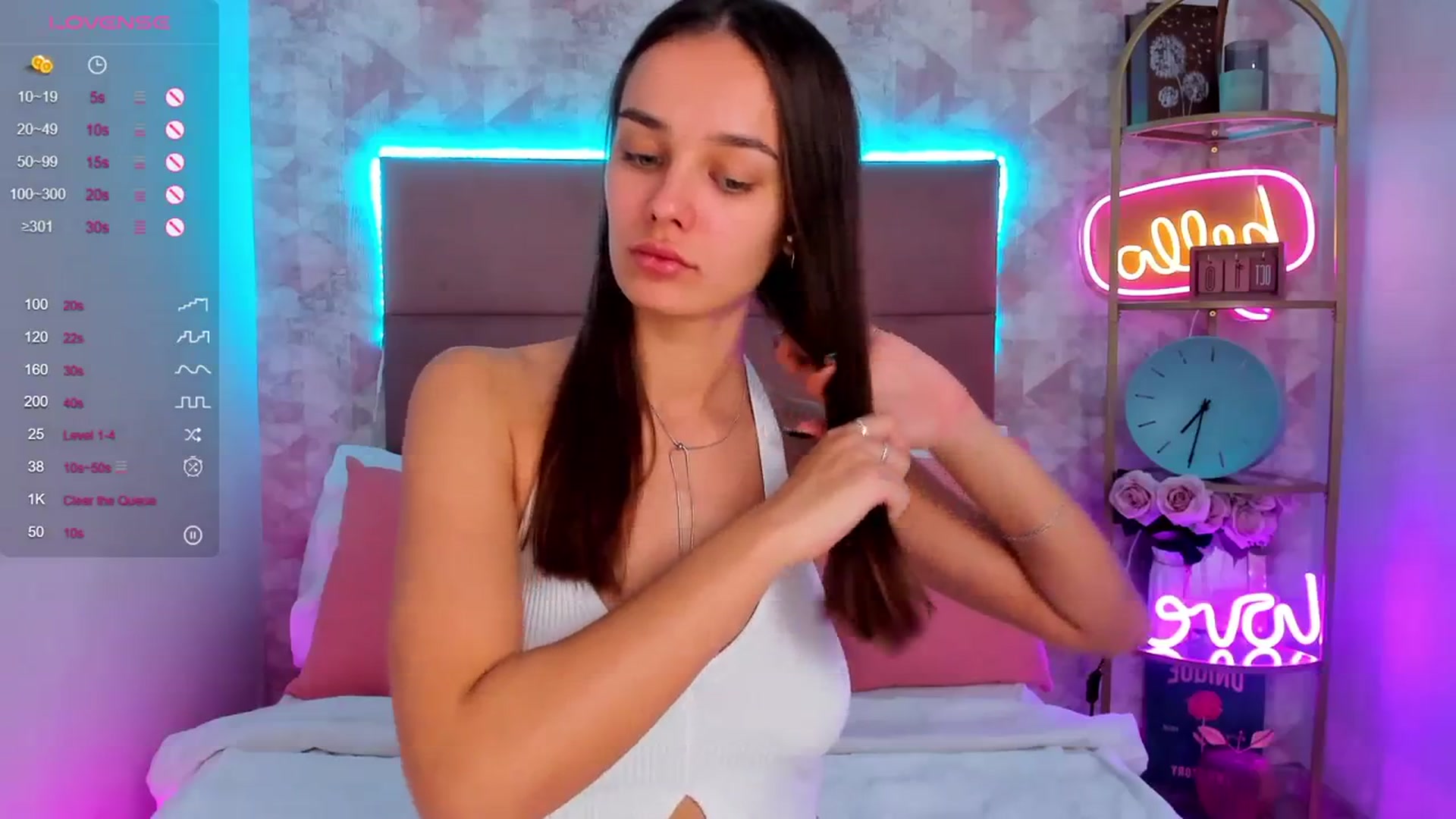 Gallery image thumbnail from AprilWong's myfreecams stream on, 10/20/2023, 13:08 image 20 of 20