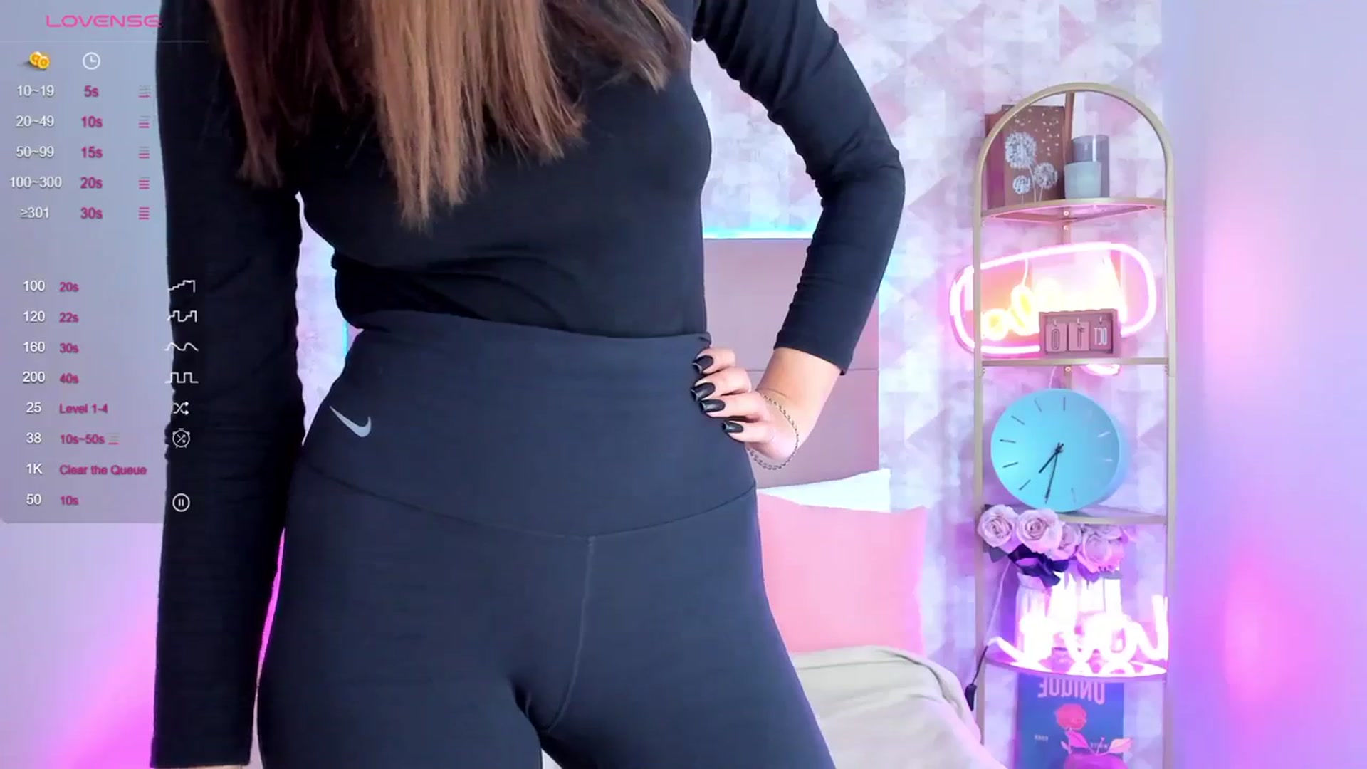 Gallery image thumbnail from AprilWong's myfreecams stream on, 10/21/2023, 19:02 image 20 of 20