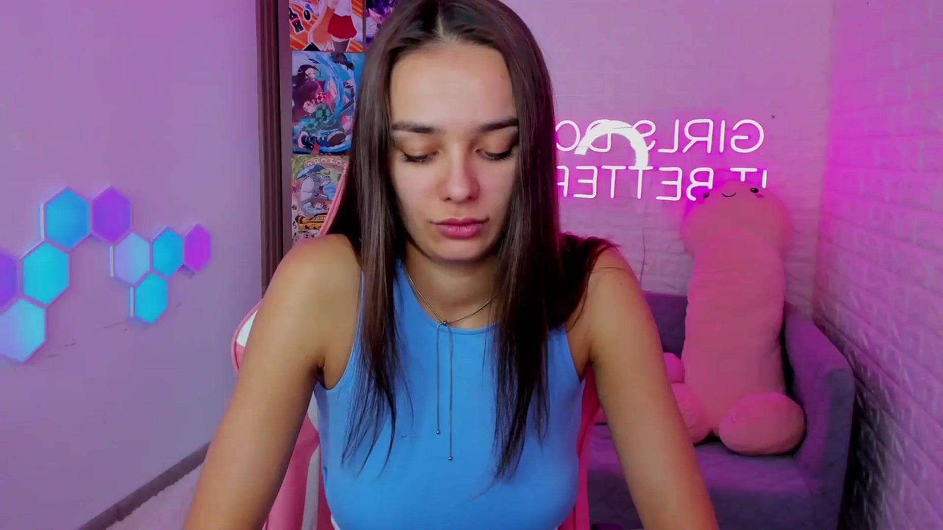 Gallery image thumbnail from AprilWong's myfreecams stream on, 10/22/2023, 10:12 image 16 of 20