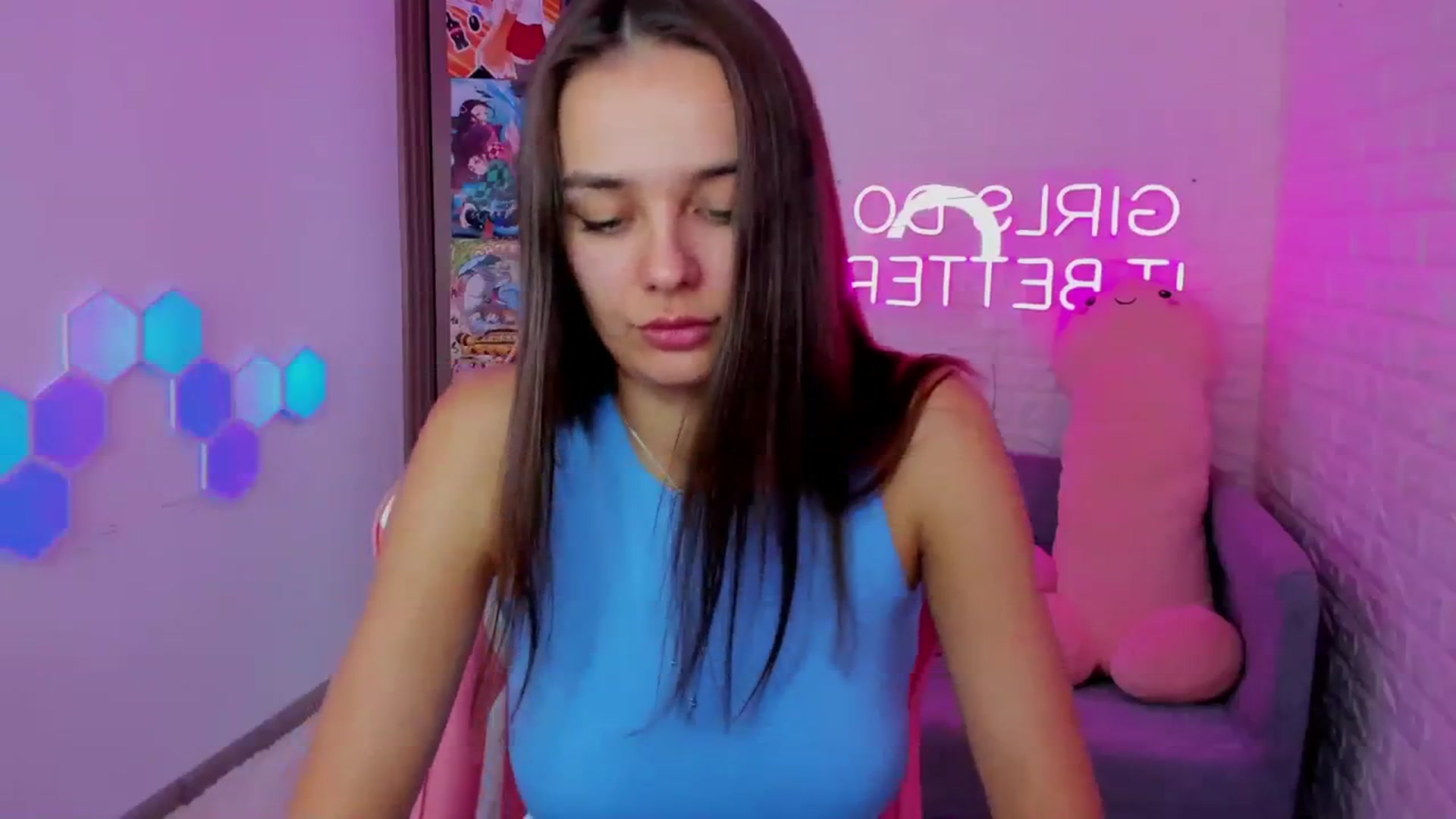 Gallery image thumbnail from AprilWong's myfreecams stream on, 10/22/2023, 10:12 image 17 of 20