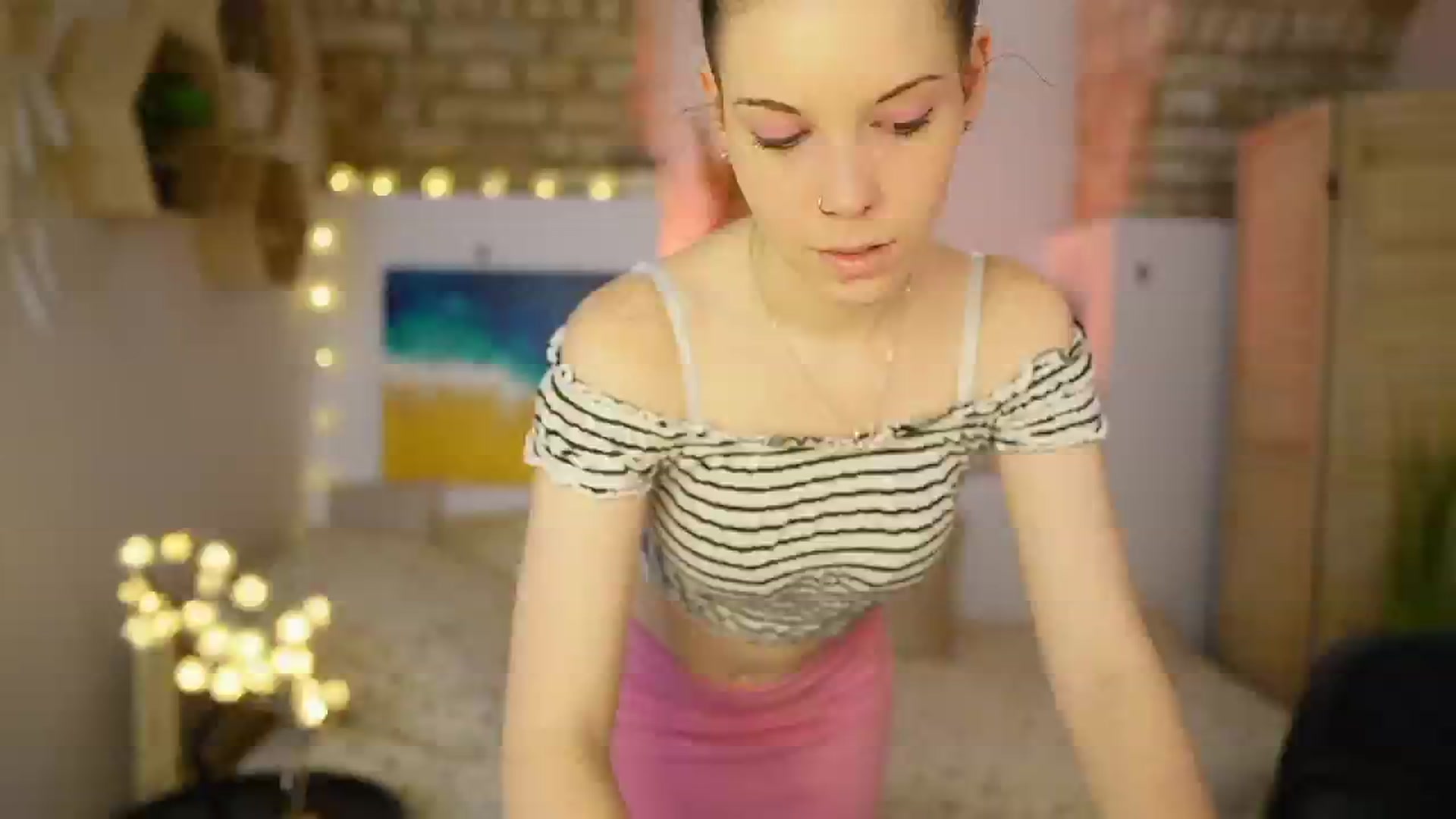 Gallery image thumbnail from April_Ollsen's myfreecams stream on, 03/05/2025, 11:51 image 16 of 20