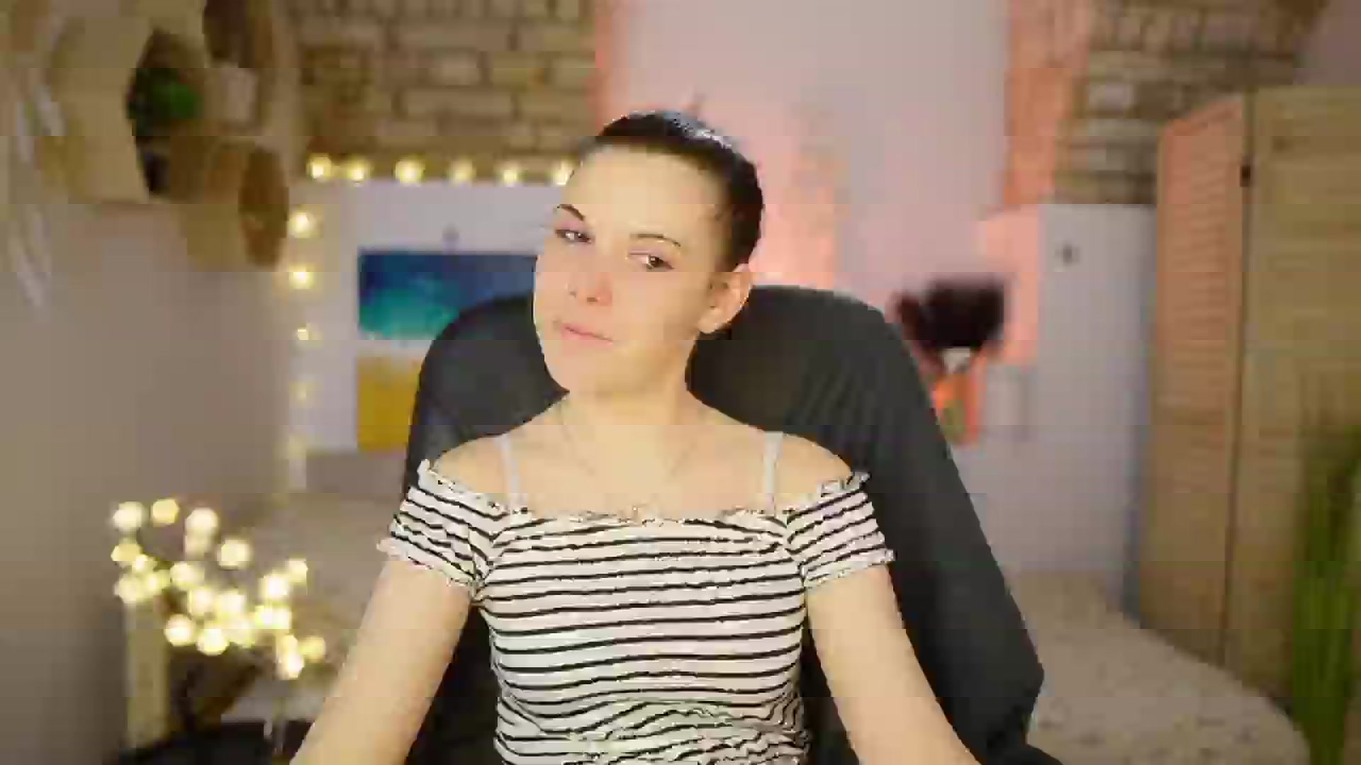Gallery image thumbnail from April_Ollsen's myfreecams stream on, 03/05/2025, 11:51 image 3 of 20