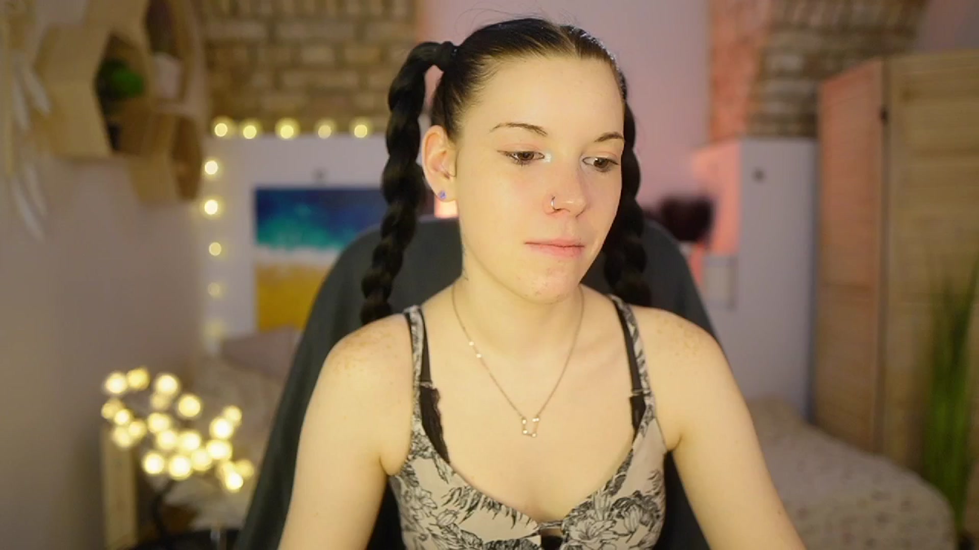 Gallery image thumbnail from April_Ollsen's myfreecams stream on, 03/06/2025, 11:50 image 1 of 20